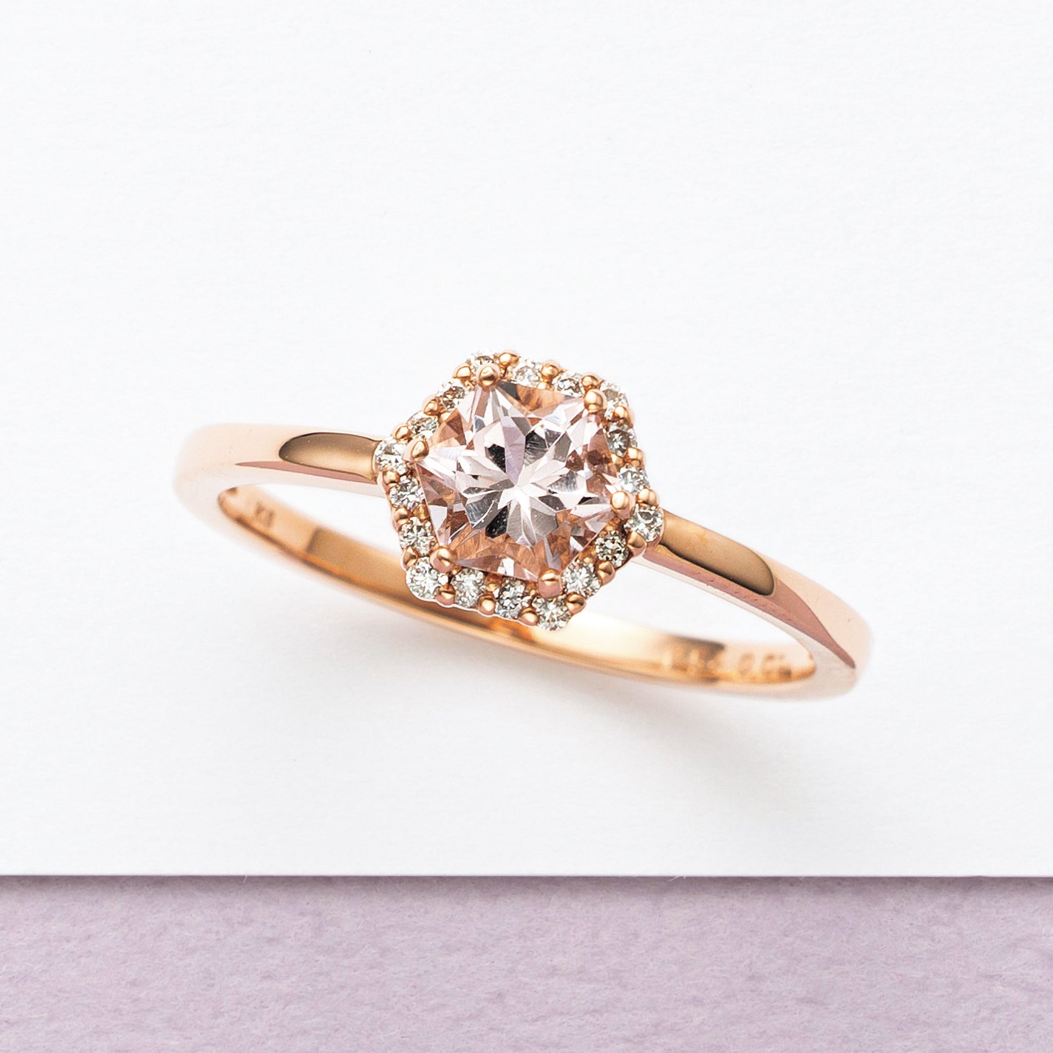 モルガナイト/ダイヤモンド K18リング(4月誕生石)《25N01407》