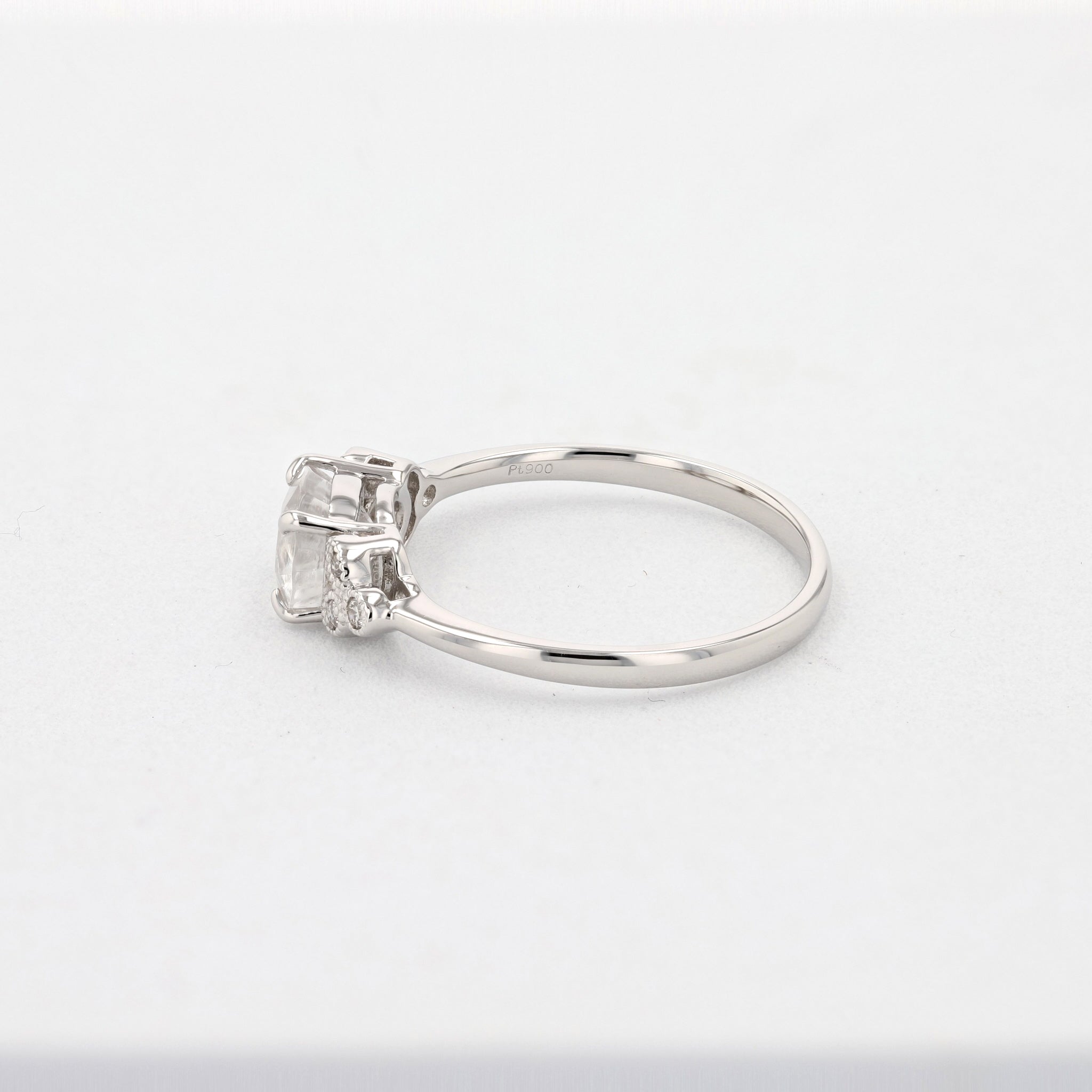 オパール/ダイヤモンド プラチナリング(カラーチェンジタイプ/10月誕生石)《25N01408》