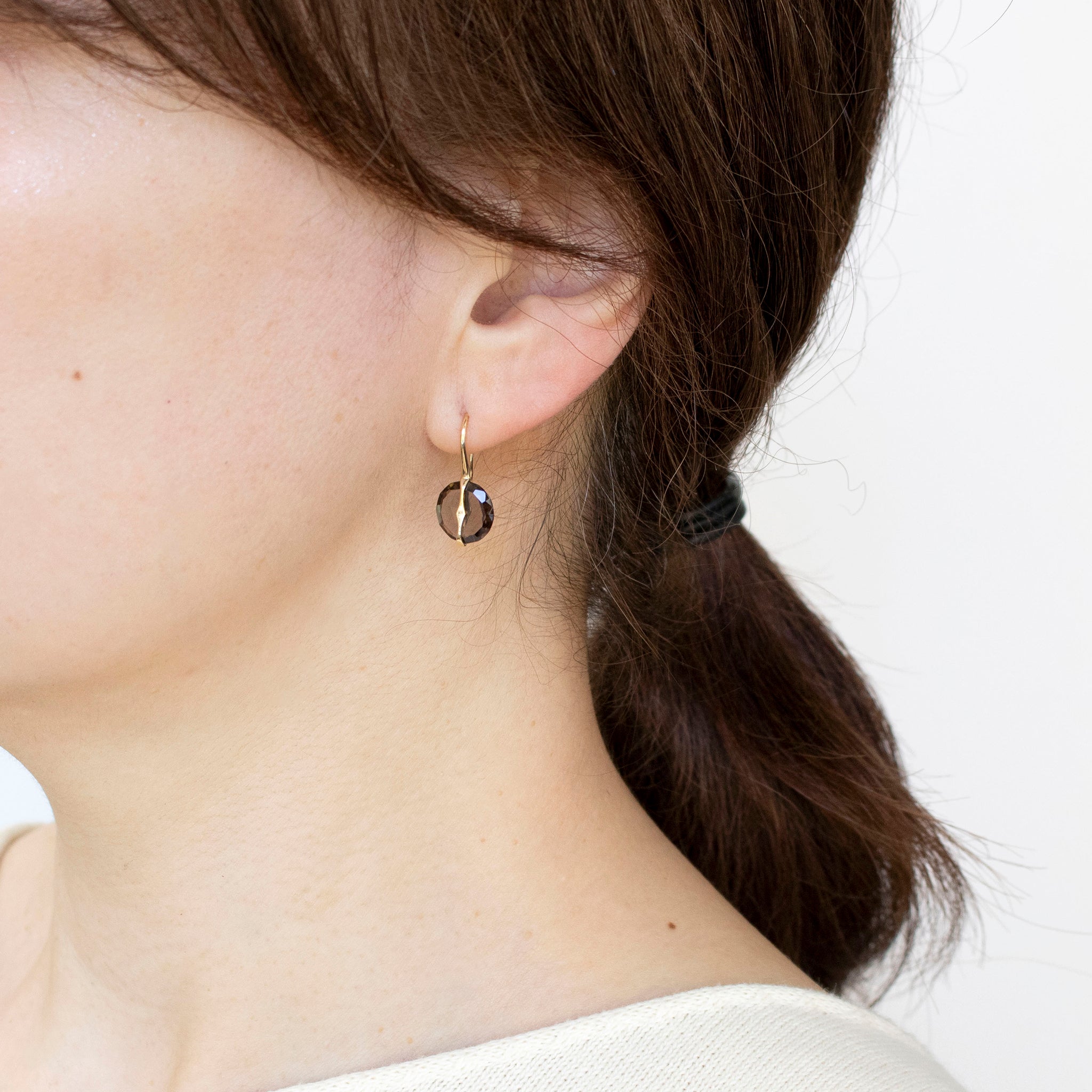 スモーキークォーツ K10ピアス(3.3カラット)《25N01601》