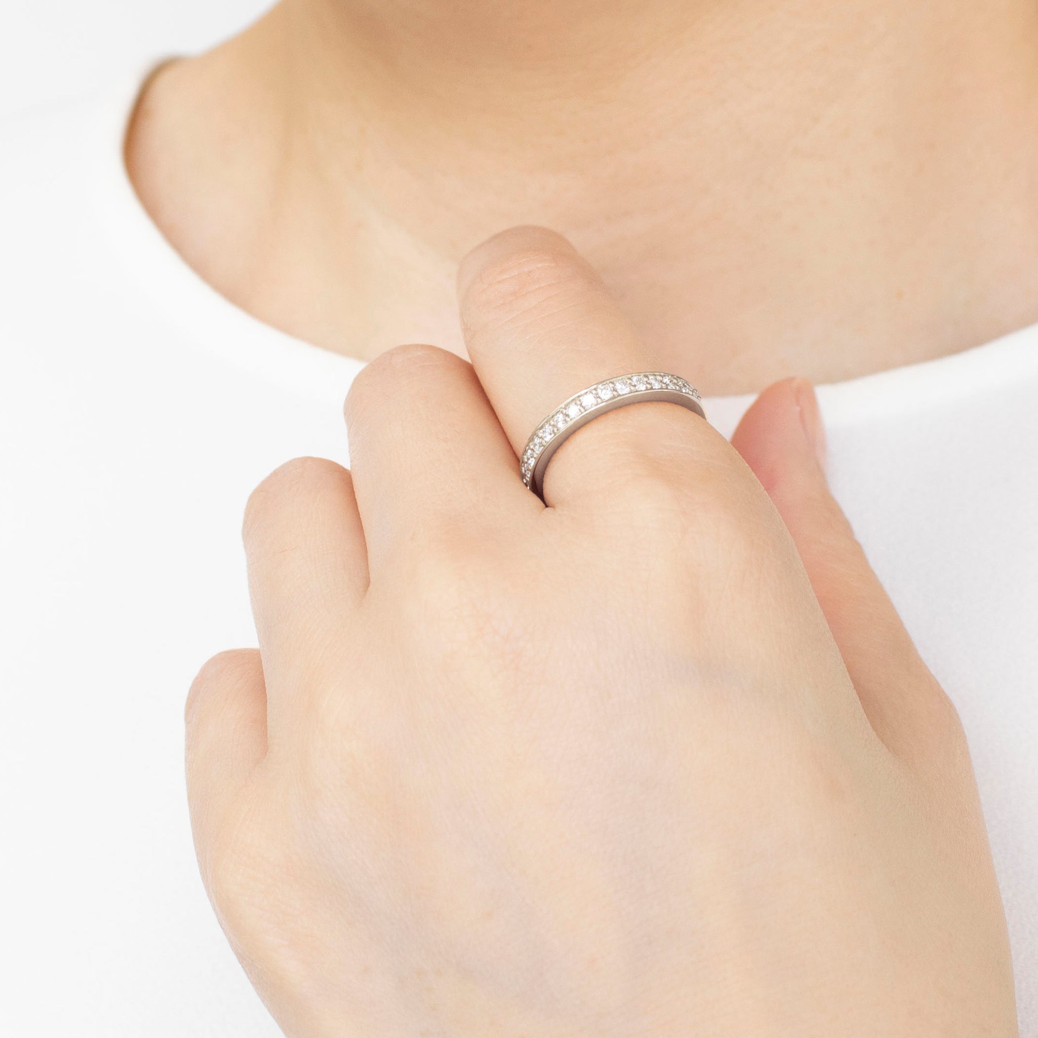 ダイヤモンド プラチナリング(計0.3カラットハーフエタニティ/4月誕生石)《25N01801》