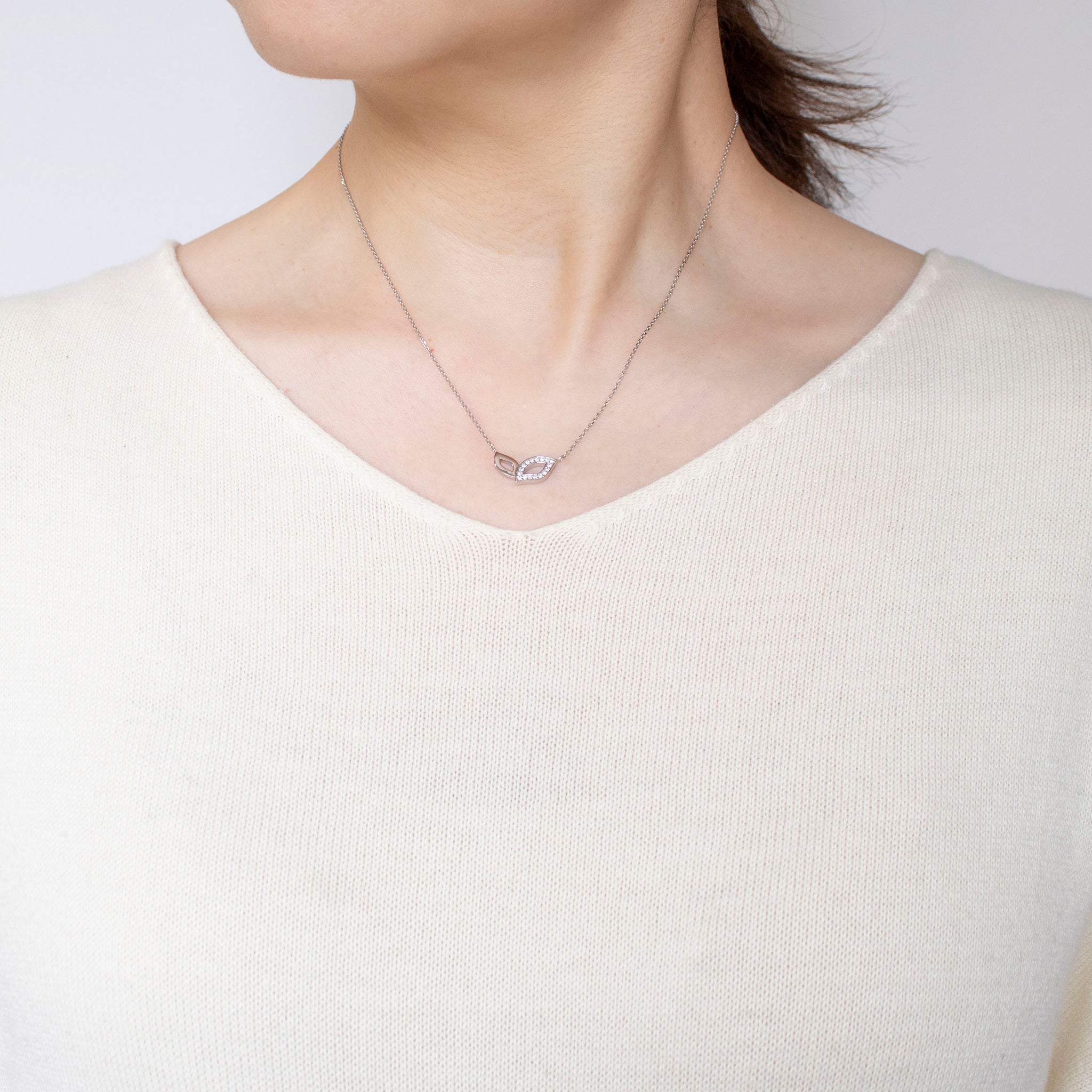 ダイヤモンド プラチナネックレス(4月誕生石《25N01808》