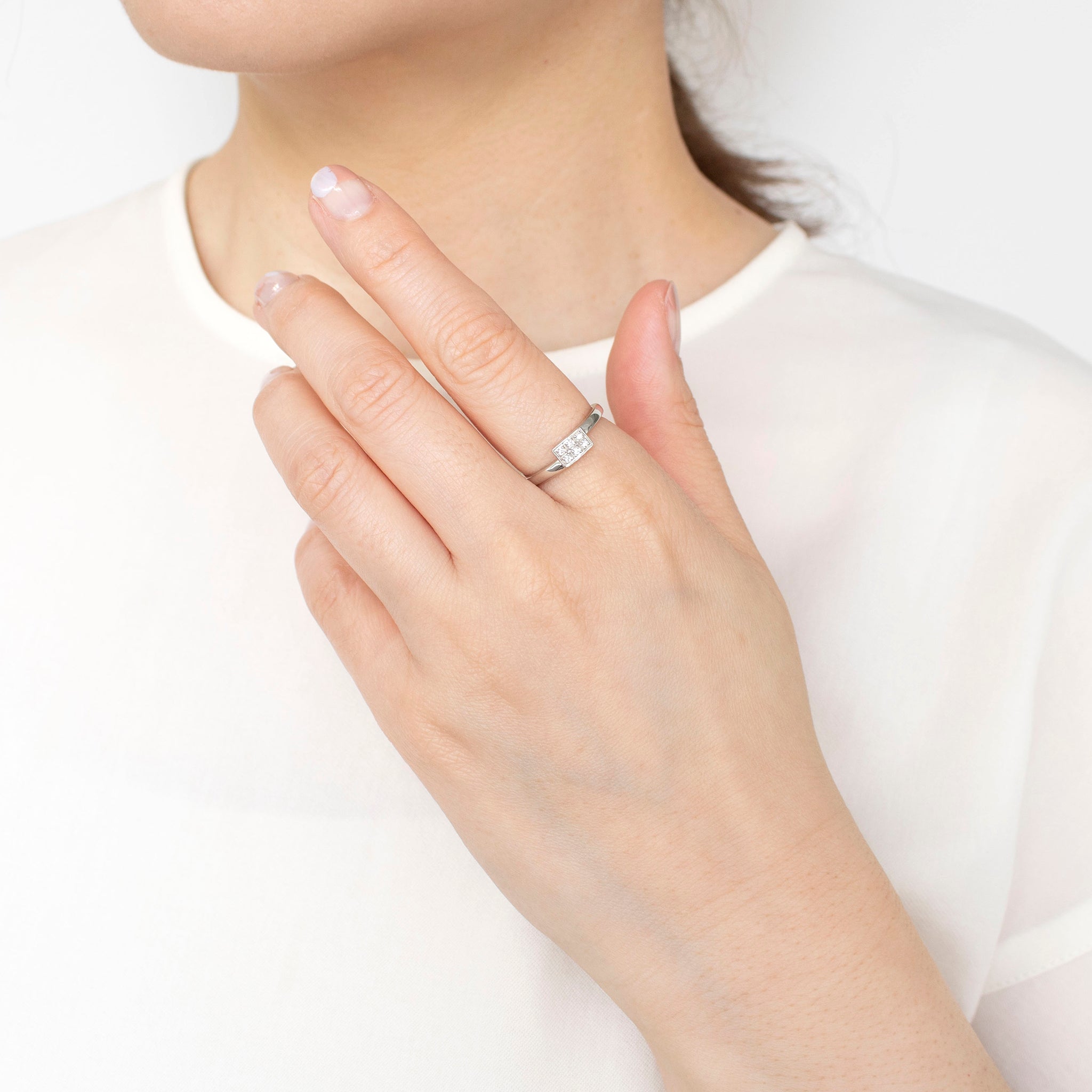 ダイヤモンド プラチナリング(4月誕生石)《25N01902》