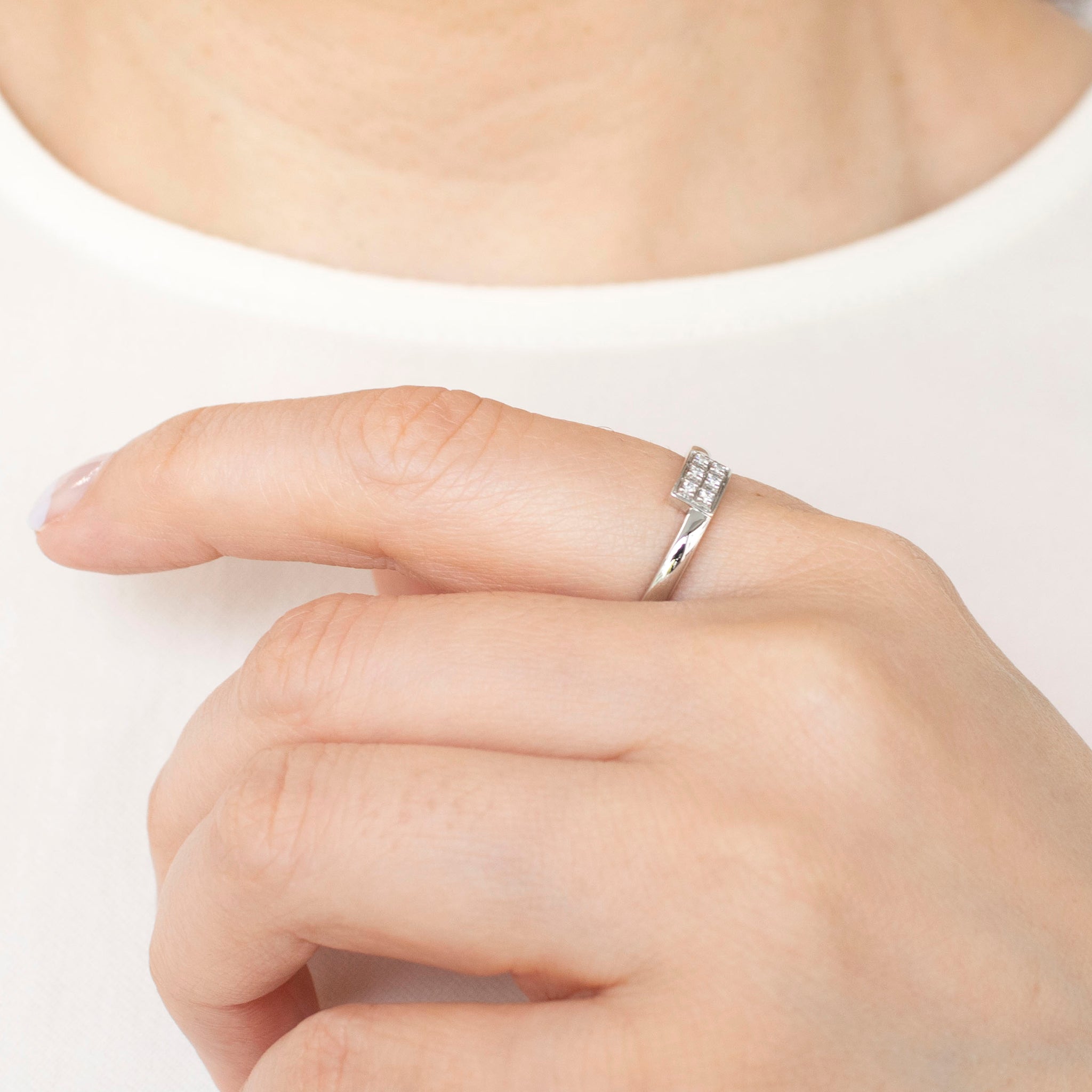 ダイヤモンド プラチナリング(4月誕生石)《25N01902》