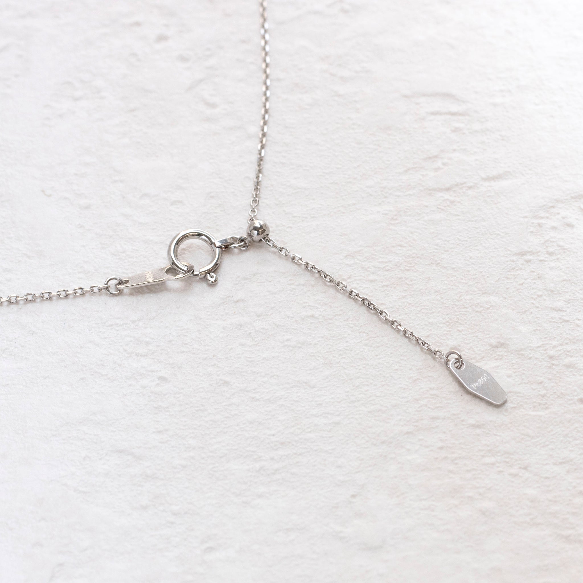 プラチナネックレス(雫モチーフ)《25N01903》