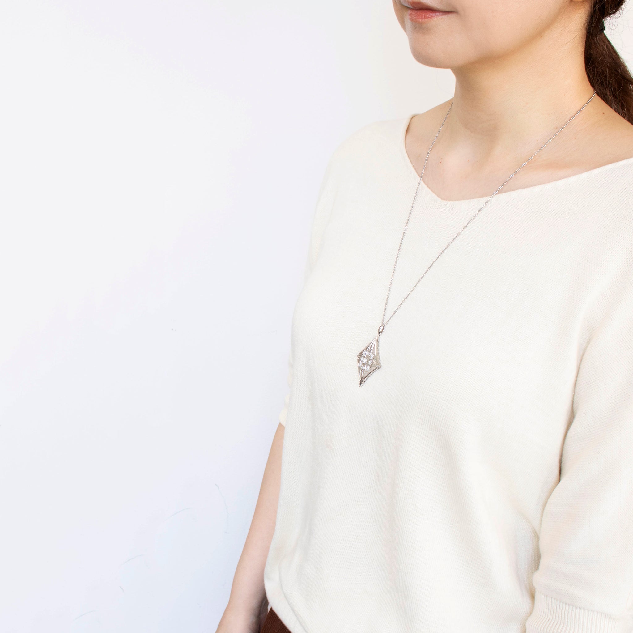 ダイヤモンド プラチナネックレス(ロング/60cm/4月誕生石/鑑別書付)《25N01910》