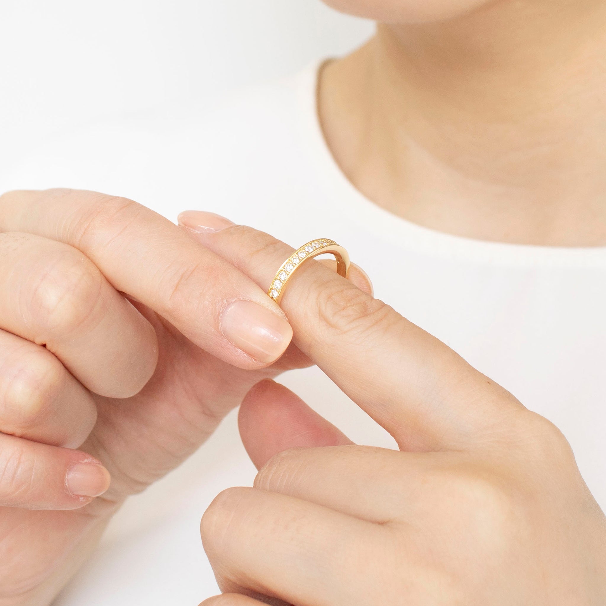 ダイヤモンド K18リング(計0.3カラット/ハーフエタニティ/4月誕生石/鑑別書付)《25N02002-YG》