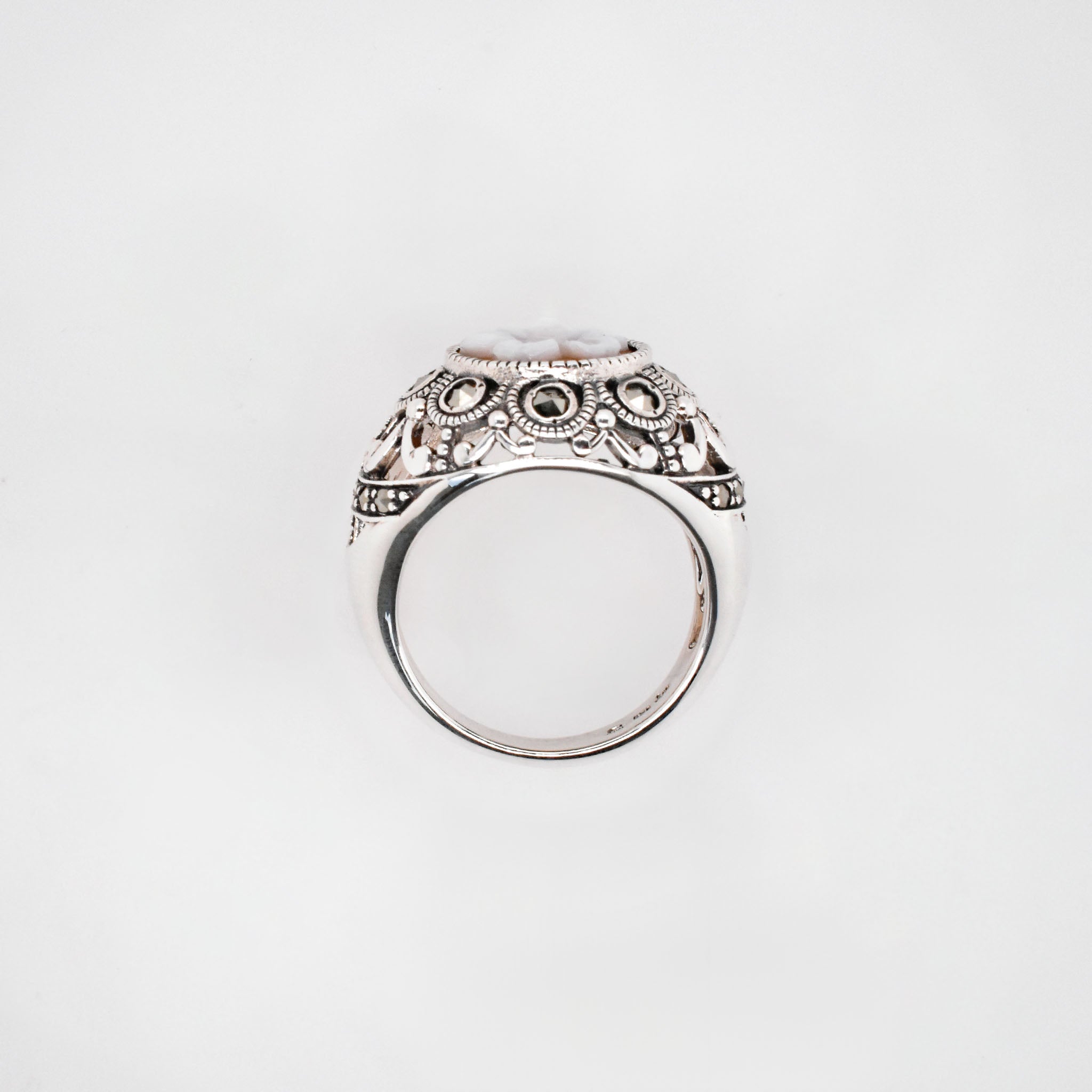 シェルカメオ/マルカジット シルバーリング《25N02101》