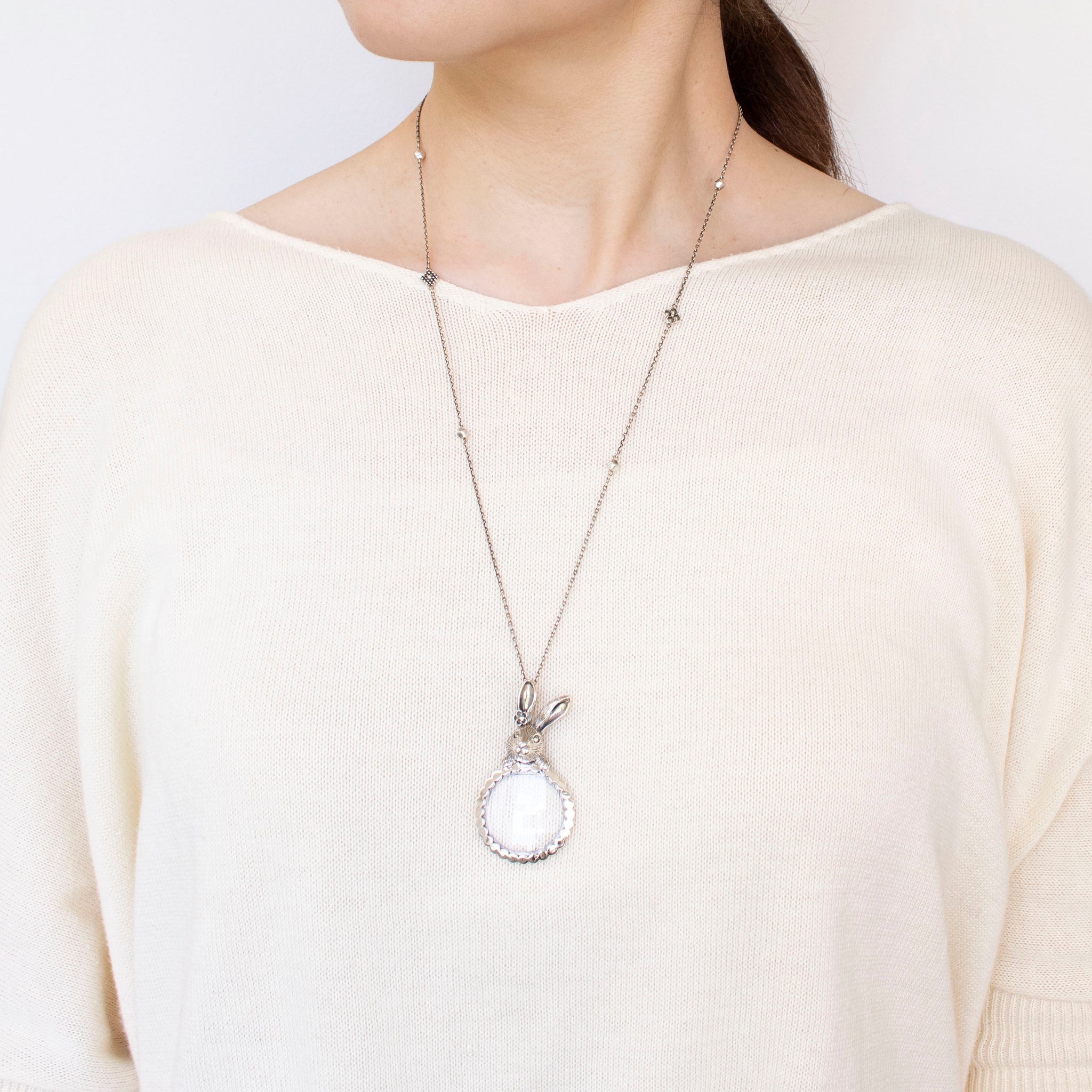 マルカジット シルバーペンダントトップ(ルーペ付き/ウサギモチーフ)《25N02109》