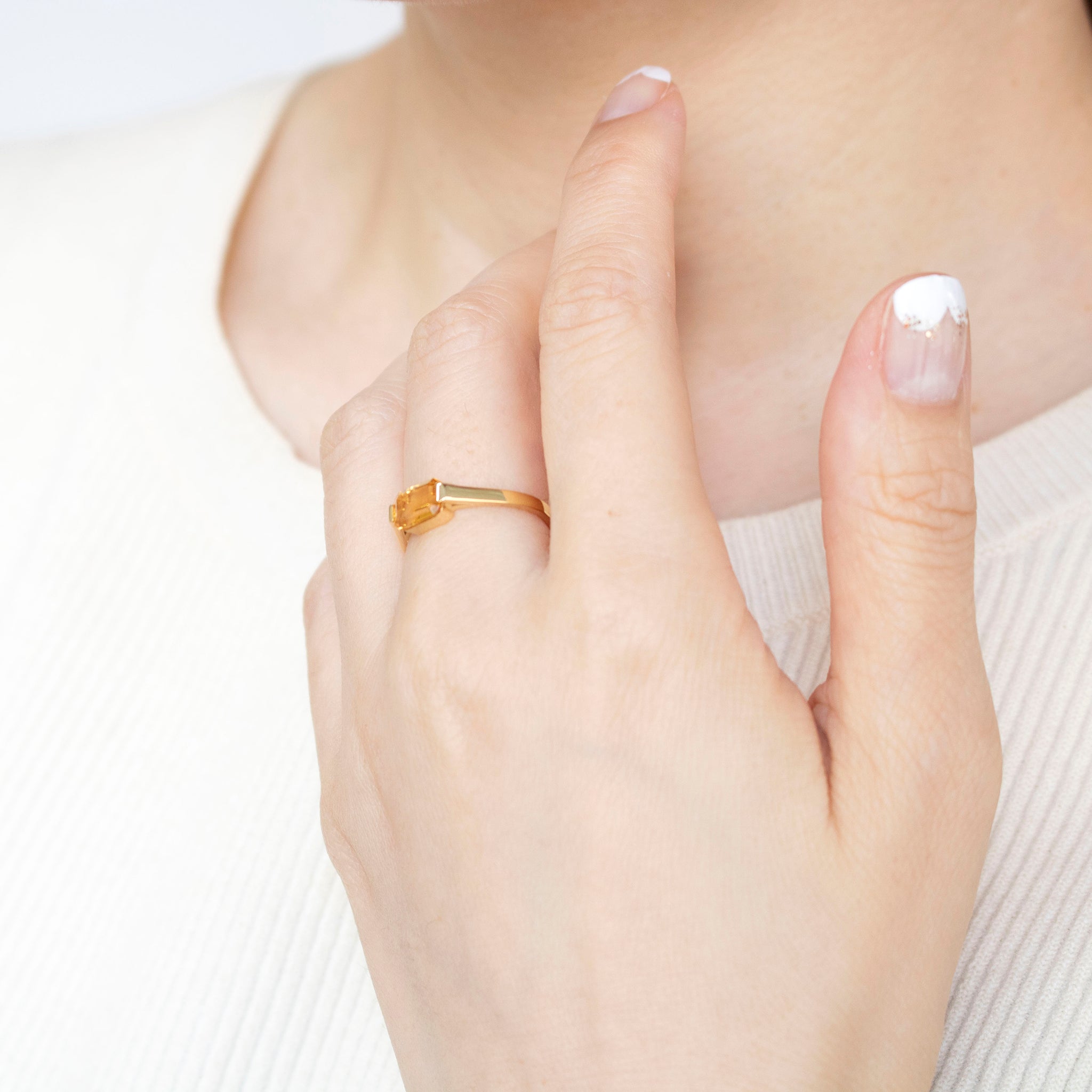 シトリン K18リング(エメラルドカット/11月誕生石)《25N02301》