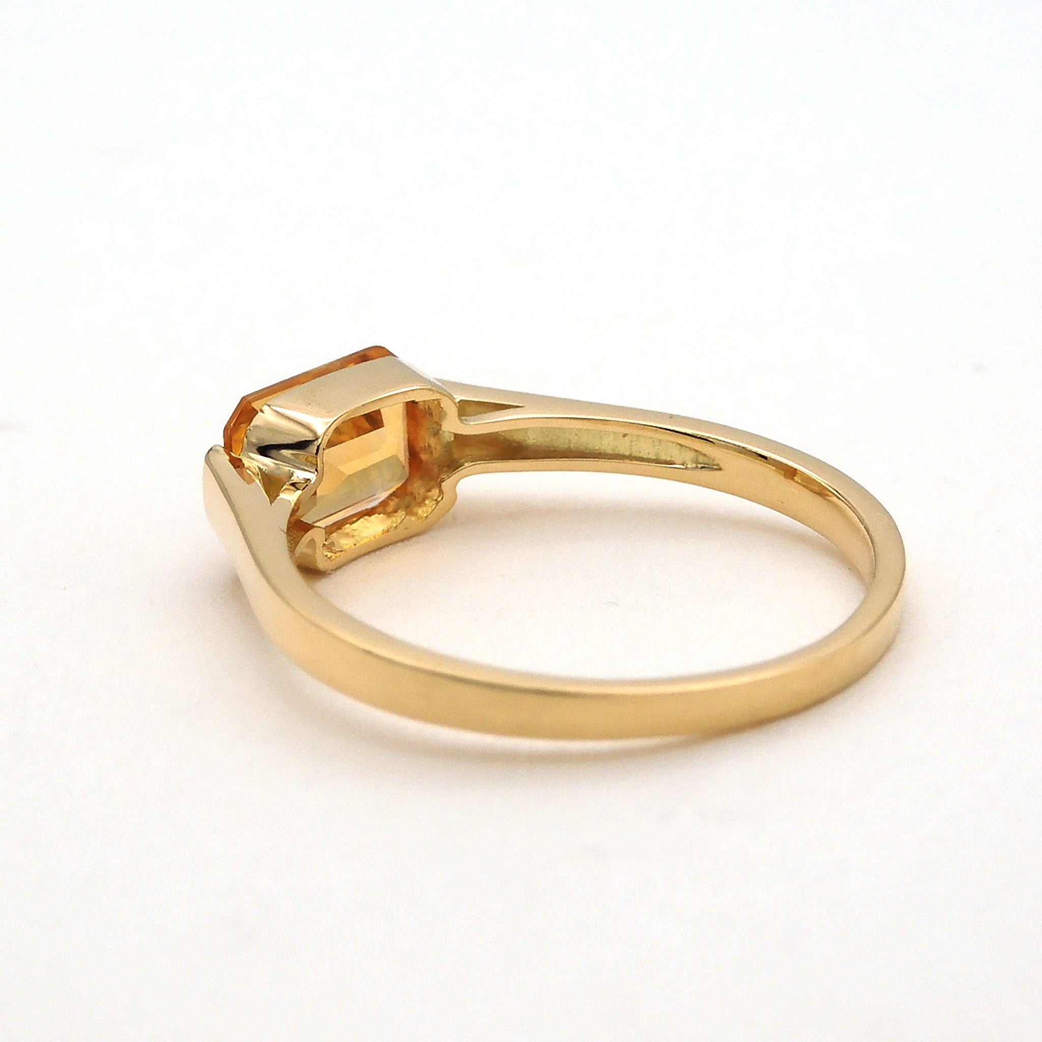 シトリン K18リング(エメラルドカット/11月誕生石)《25N02301》