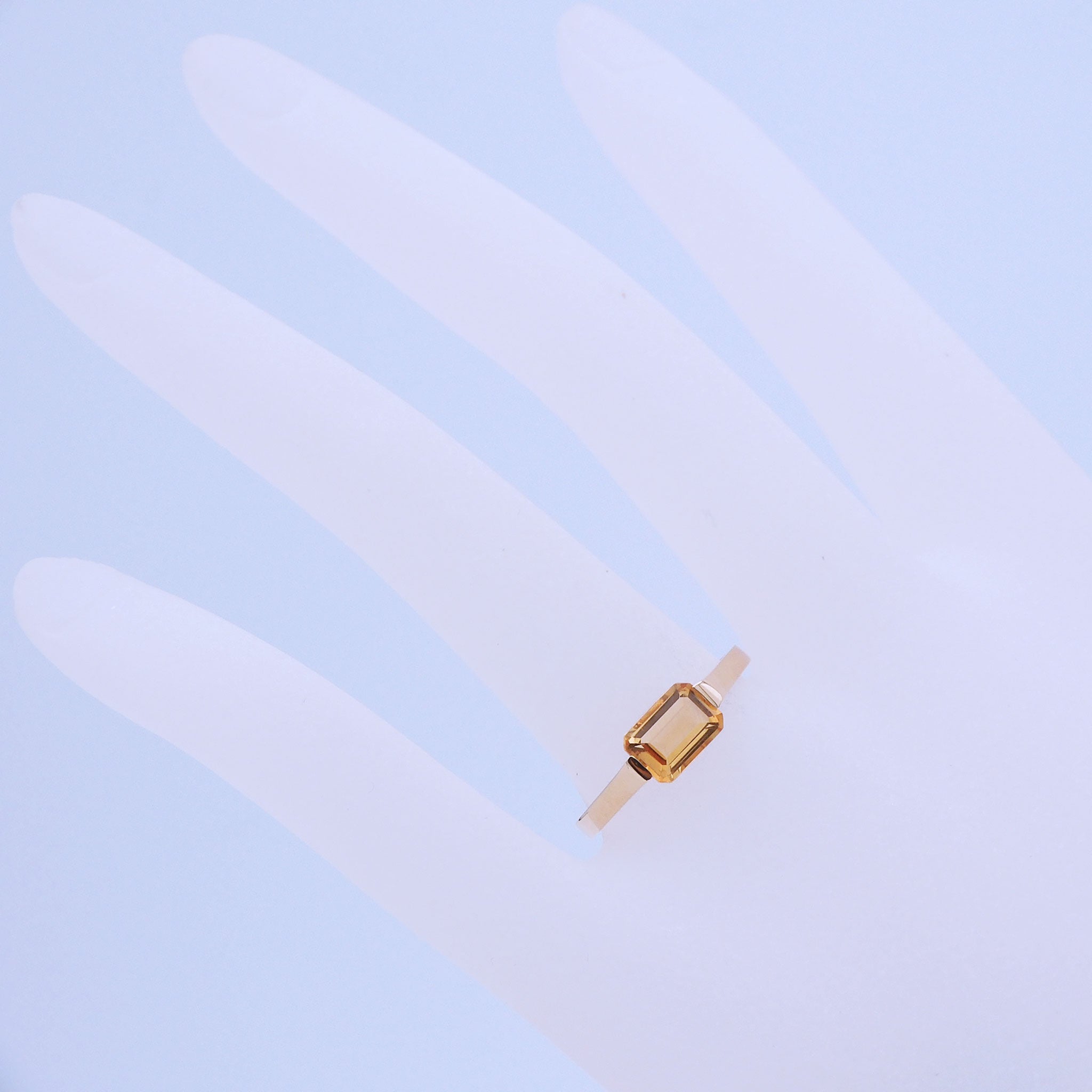 シトリン K18リング(エメラルドカット/11月誕生石)《25N02301》