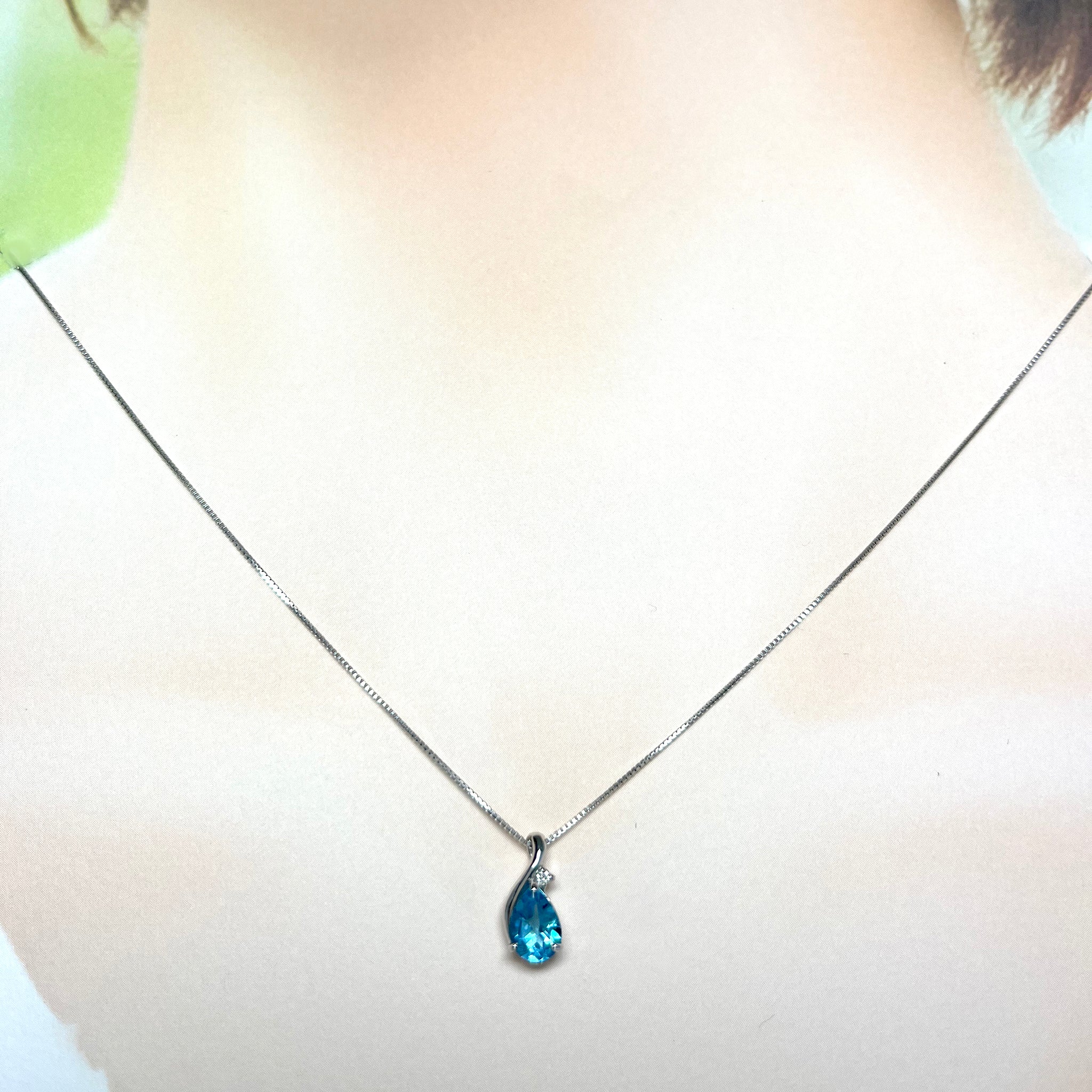 ブルートパーズ プラチナネックレス(ペアシェイプ/11月誕生石)《25N02308》