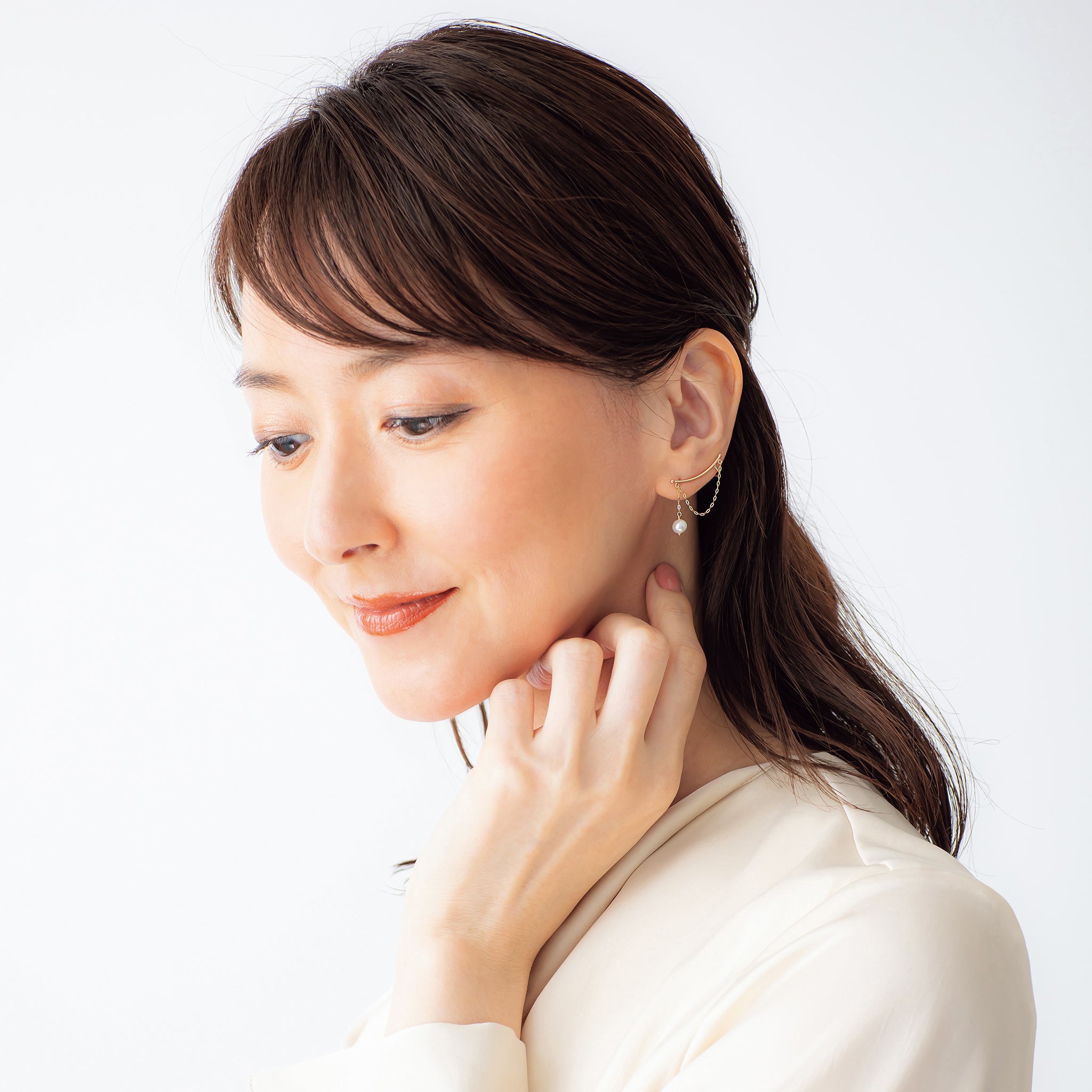 パール K10ピアス(淡水真珠/5mm/片側/左耳用/6月誕生石)《25N02501》