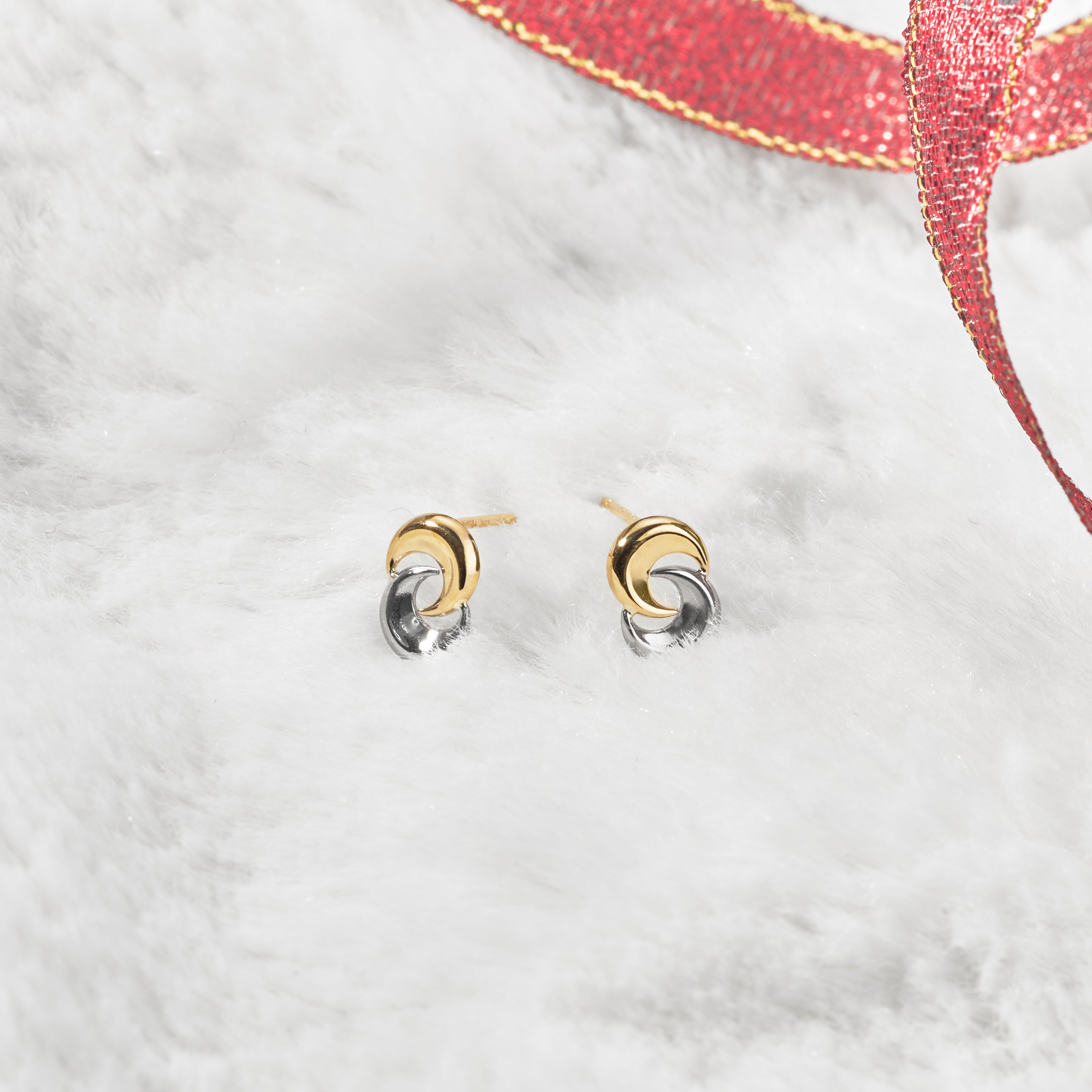 プラチナ/K18ピアス(コンビカラー/三日月モチーフ)《25N02504》