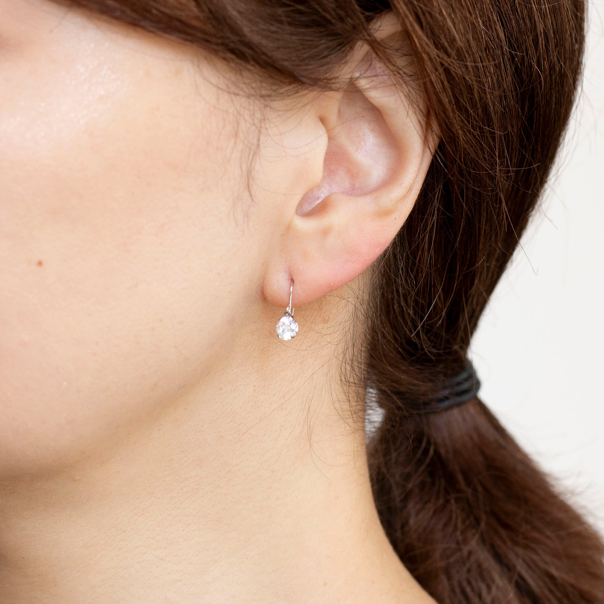 キュービックジルコニア プラチナピアス《25N02507》