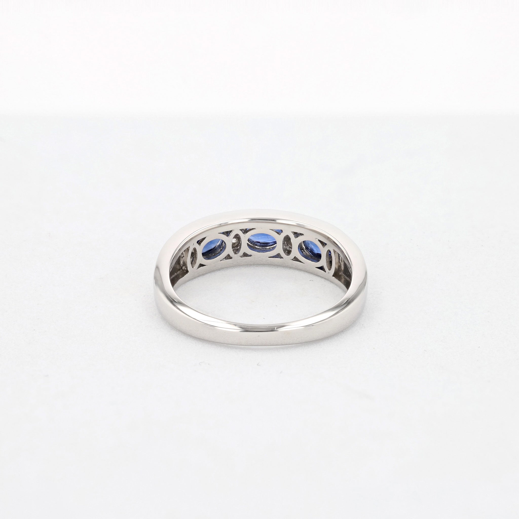 サファイア/ダイヤモンド プラチナリング(9月誕生石)《25N02704》