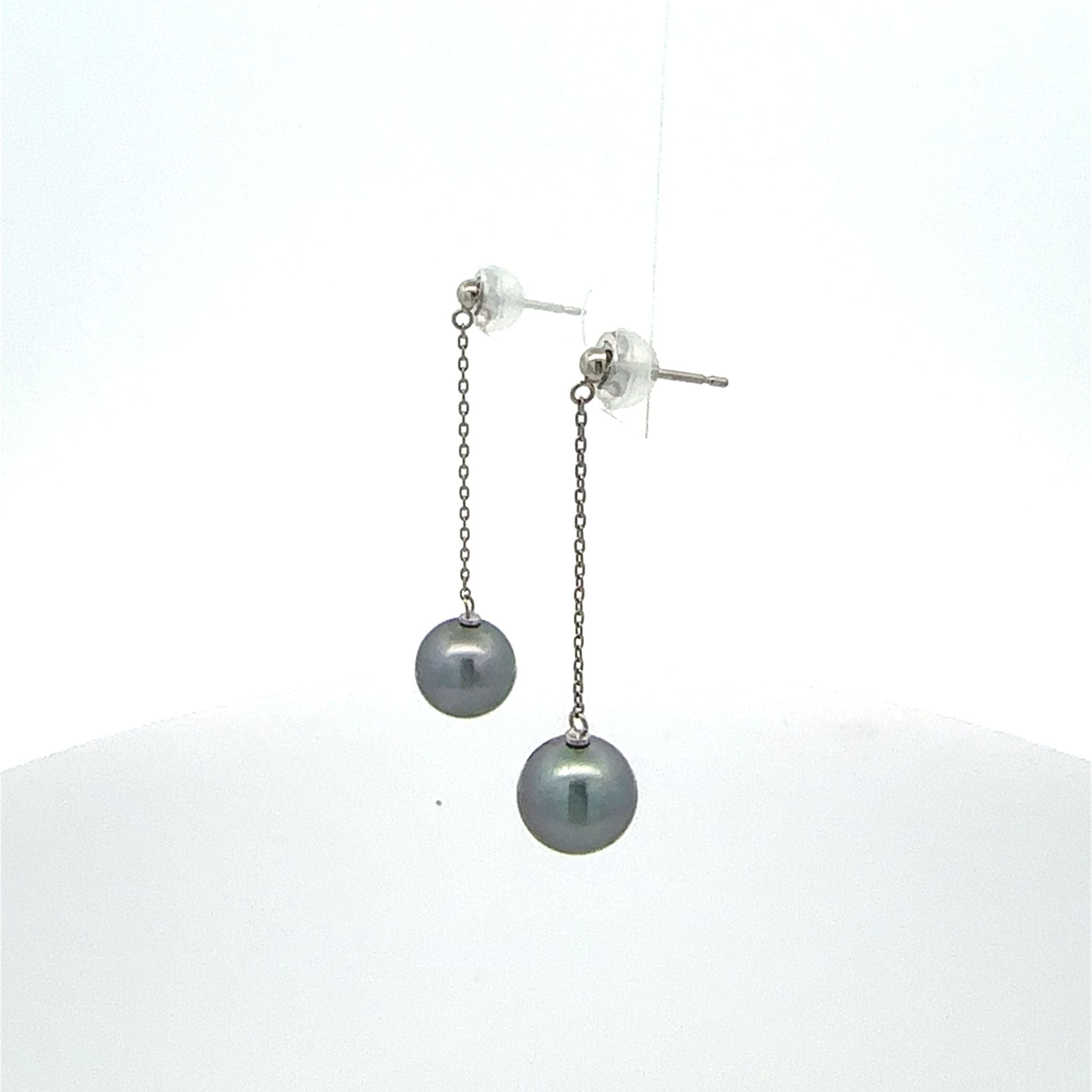 パール プラチナピアス(黒蝶真珠/8mm/6月誕生石)《25N02707》