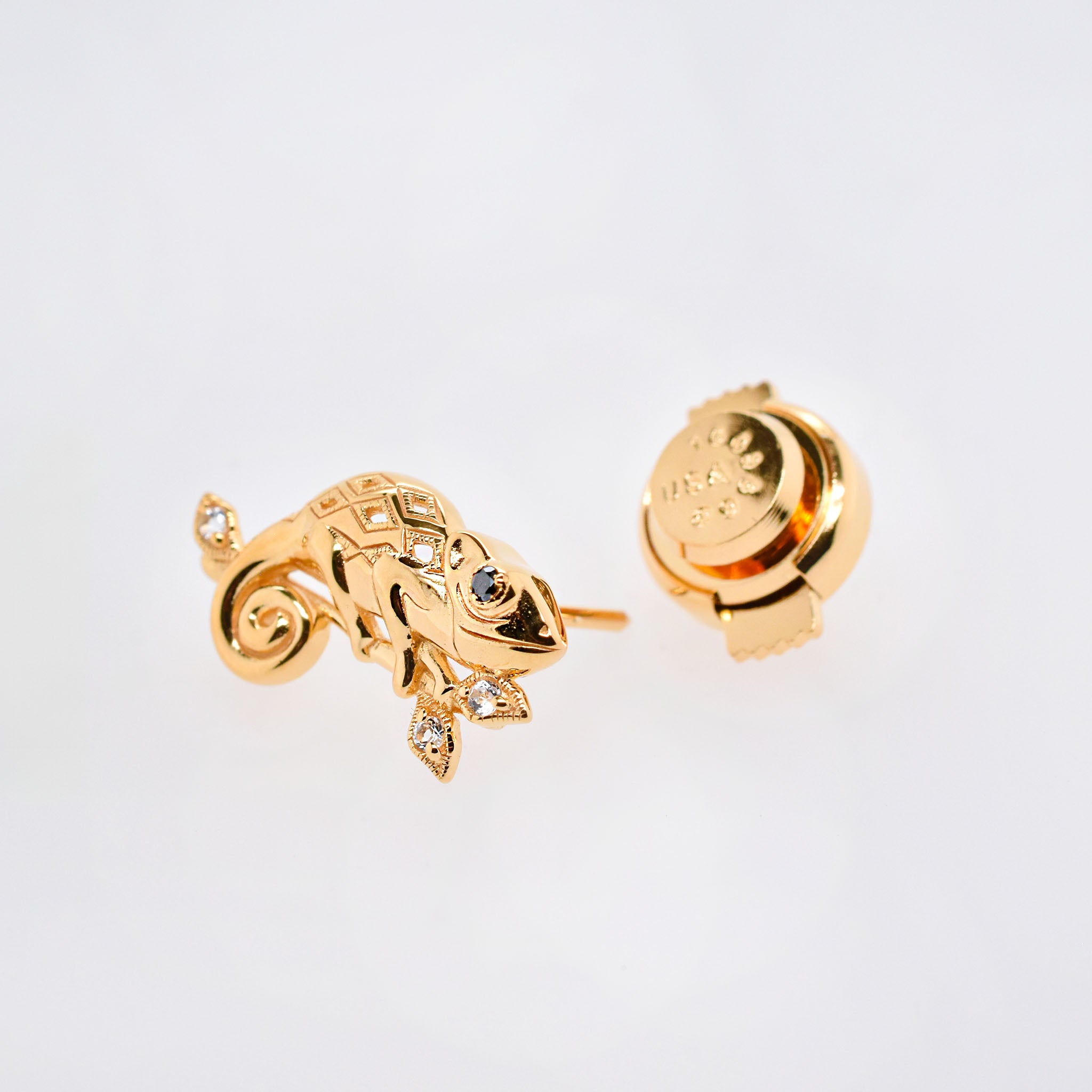 ブラックダイヤモンド/ホワイトトパーズ シルバーブローチ(カメレオンモチーフ/4月誕生石)《25N02905》