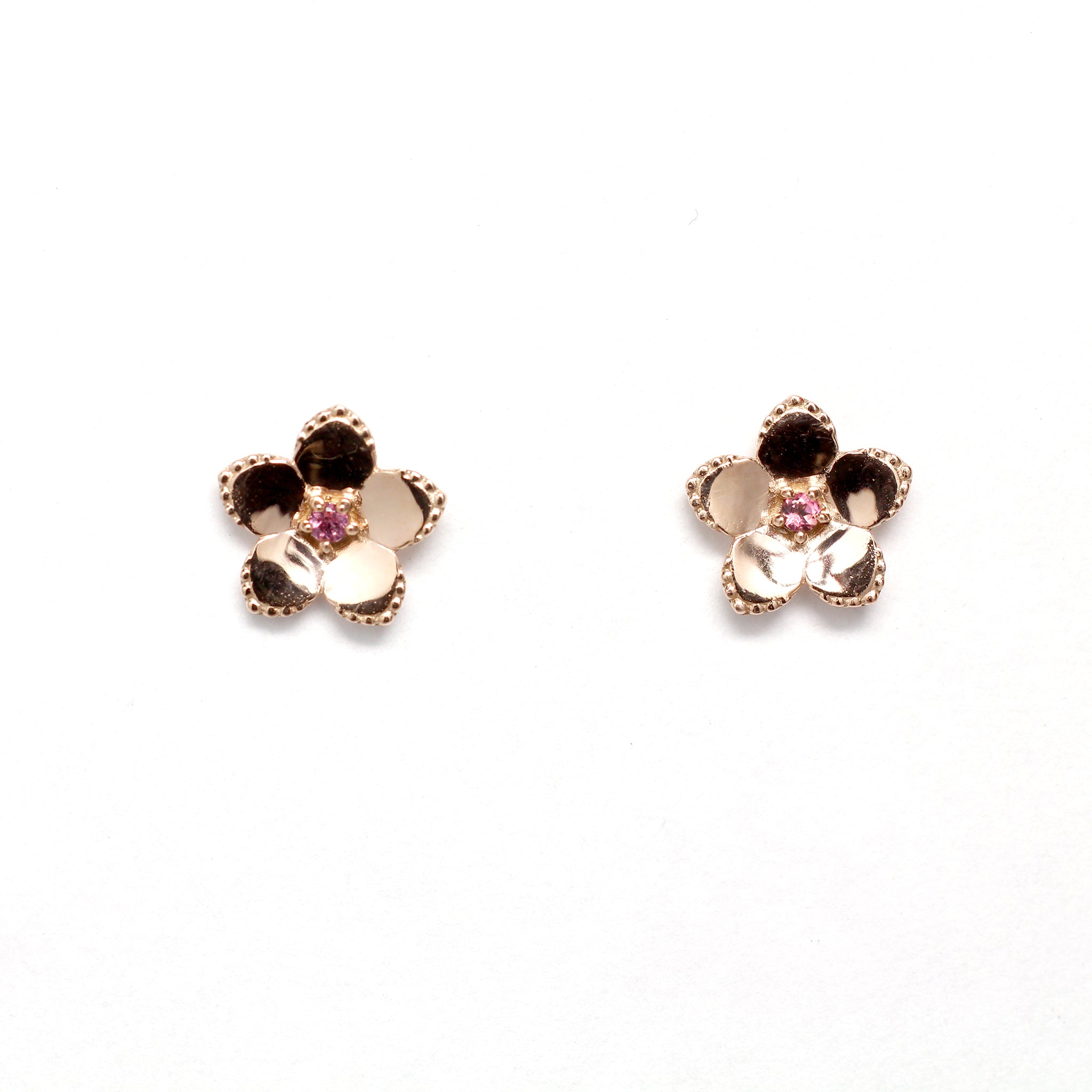 ピンクトルマリン K10ピアス(フラワーモチーフ/10月誕生石)《25N02912》