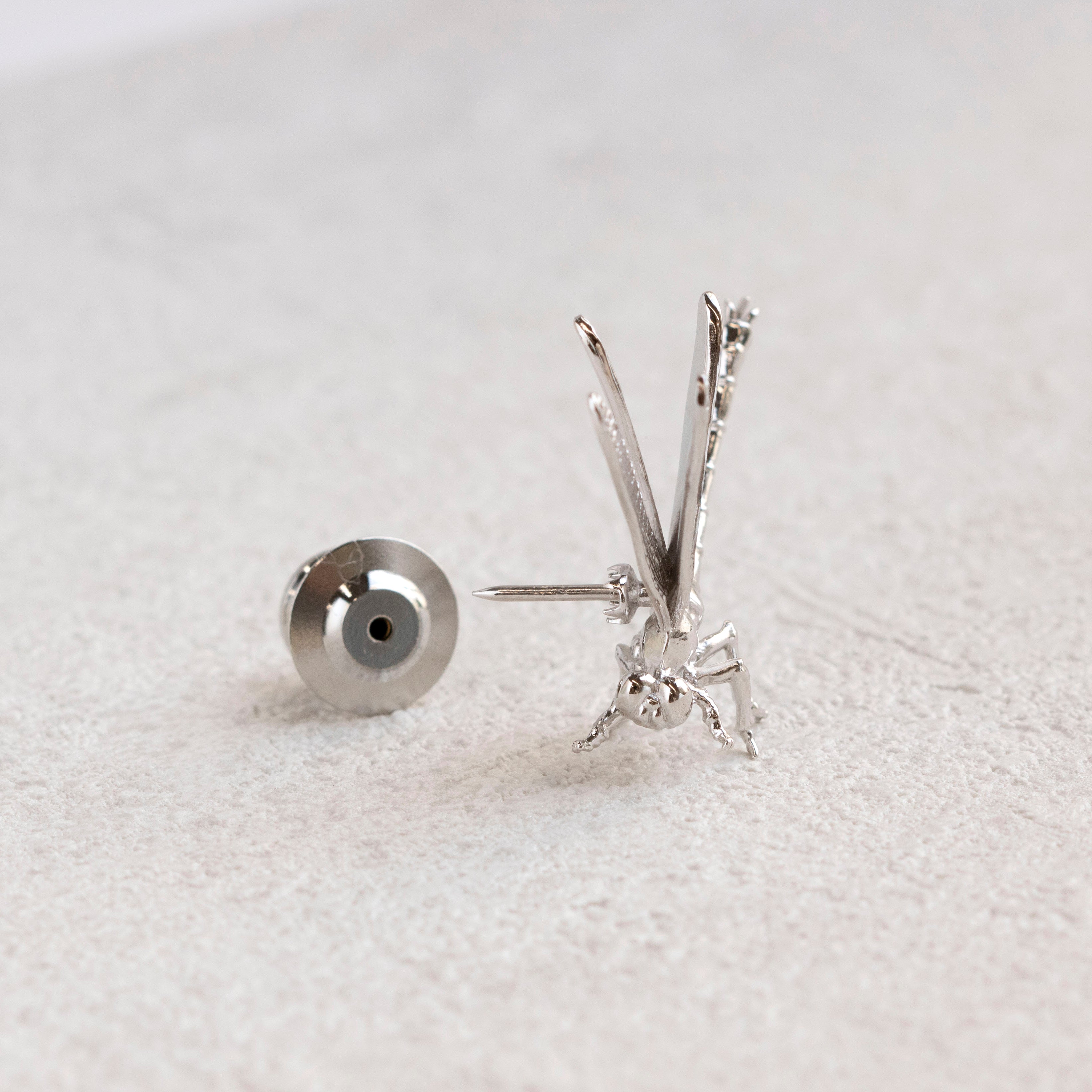 シルバーブローチ(トンボモチーフ)《25N03103》