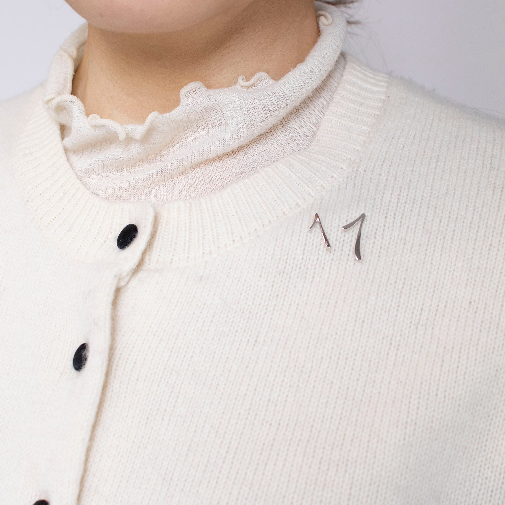 シルバーブローチ(1/数字モチーフ)《25N03606-1》