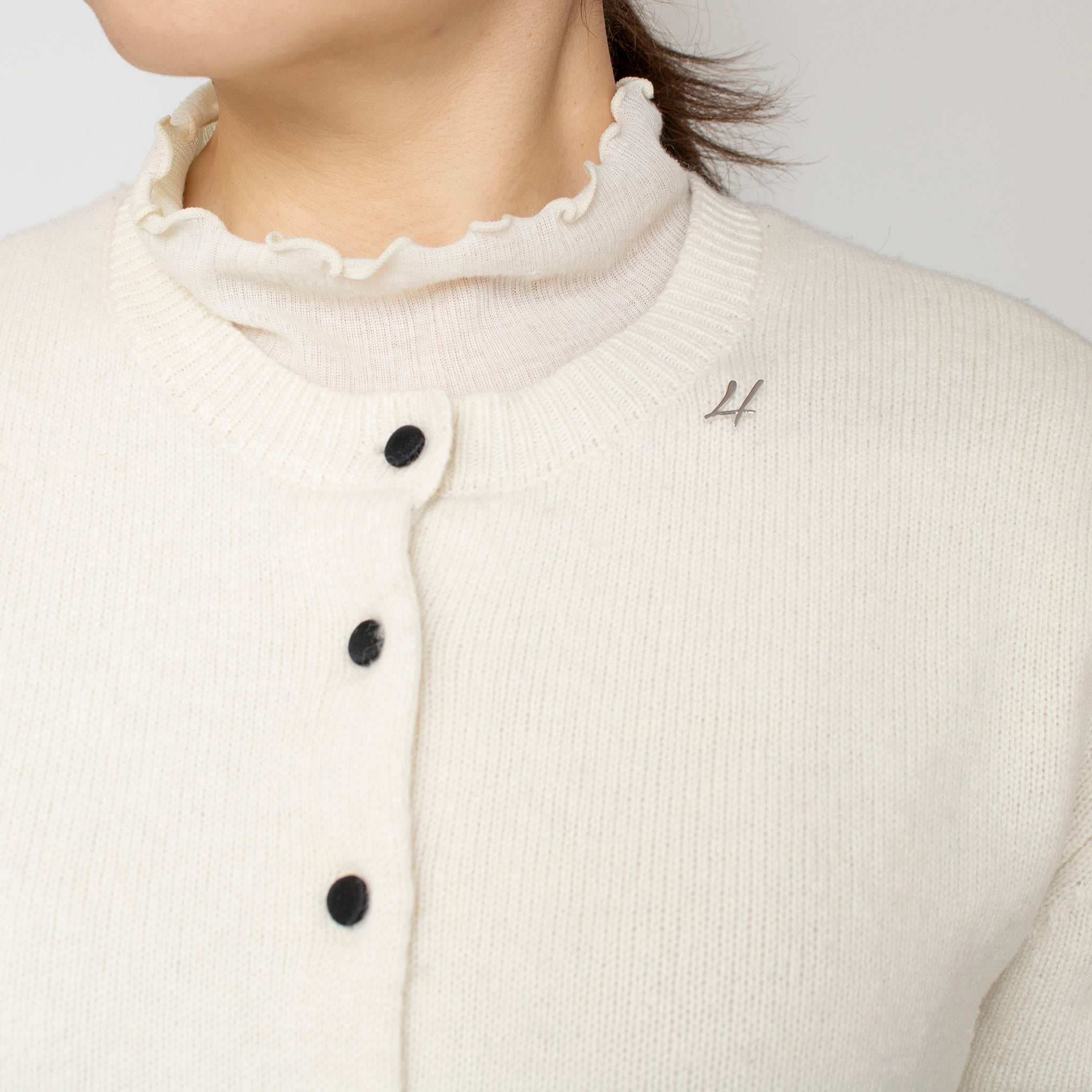 シルバーブローチ(4/数字モチーフ)《25N03606-4》