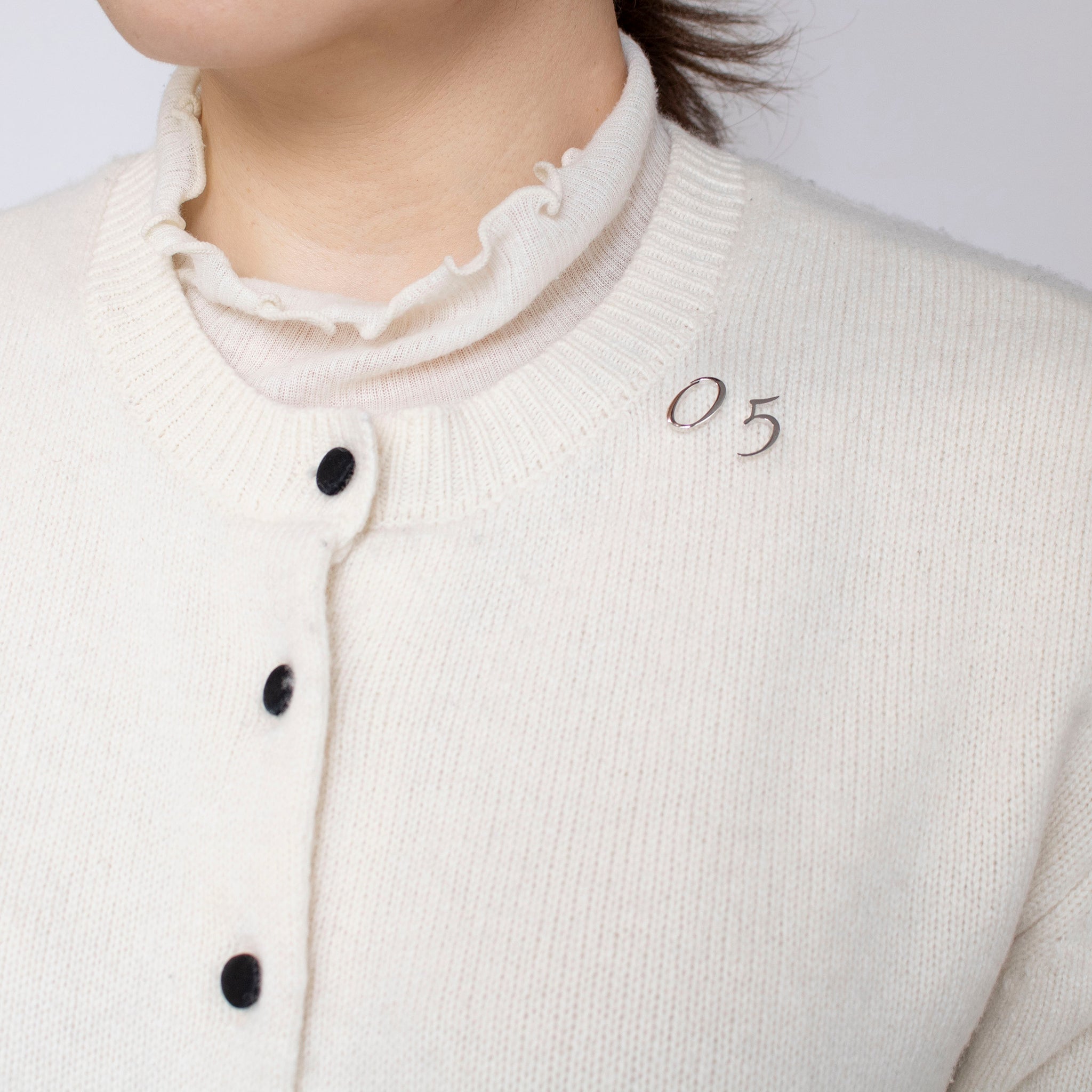 シルバーブローチ(5/数字モチーフ)《25N03606-5》