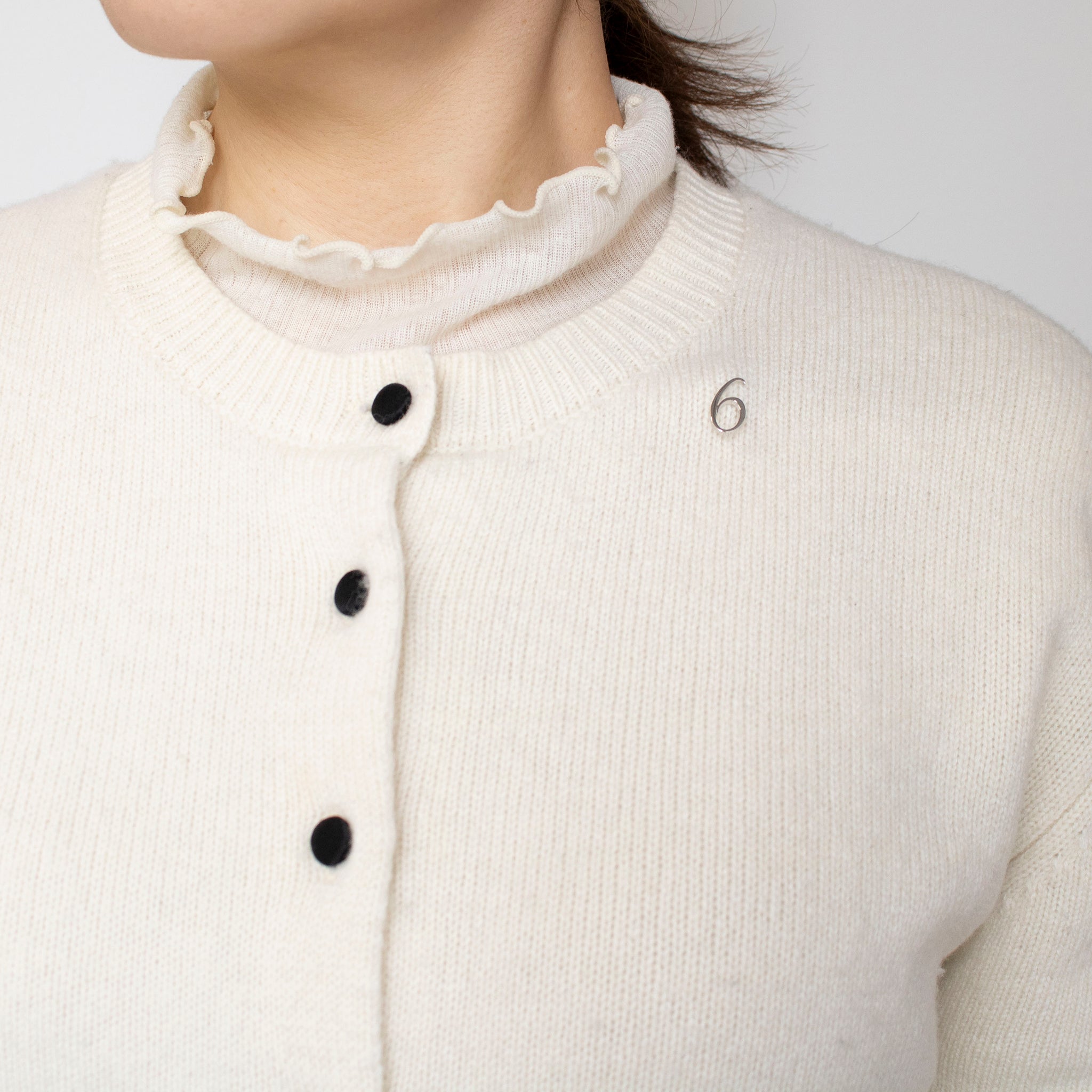 シルバーブローチ(6/数字モチーフ)《25N03606-6》