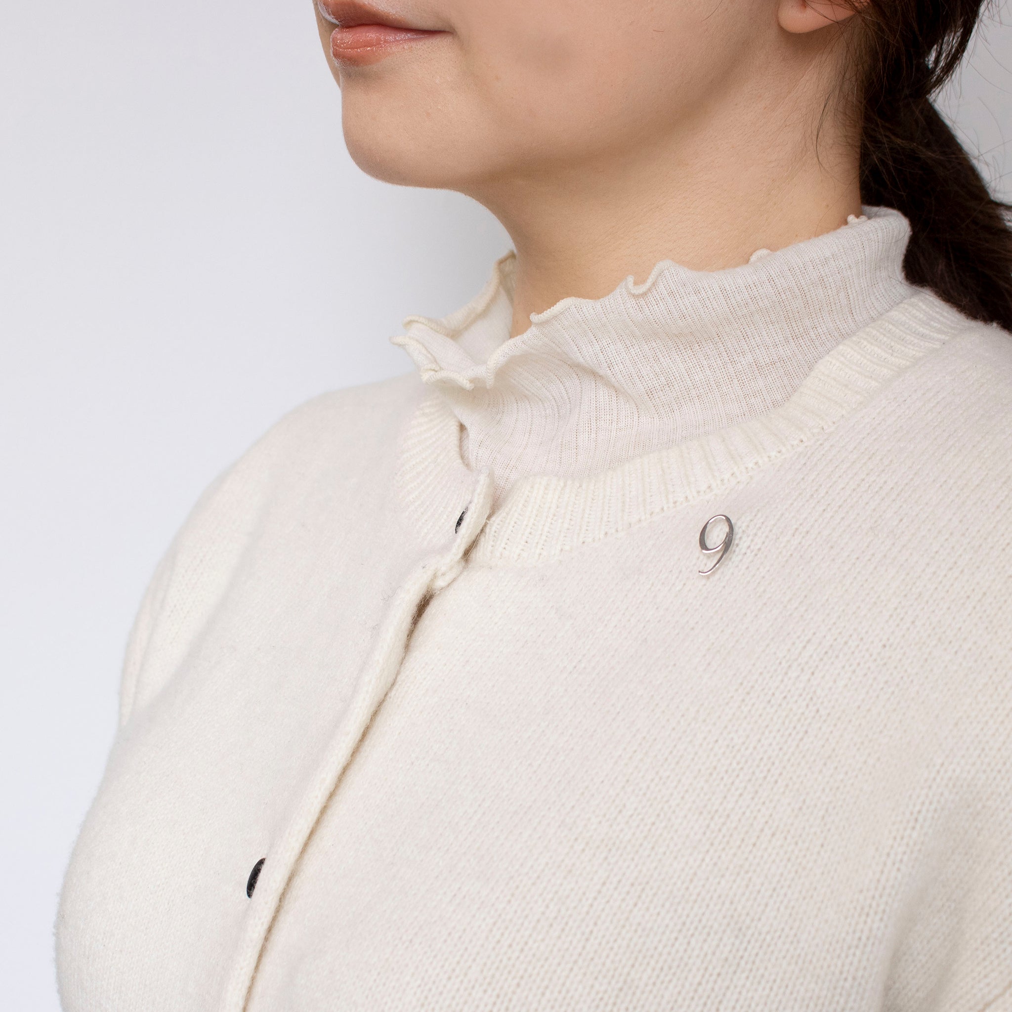 シルバーブローチ(9/数字モチーフ)《25N03606-9》