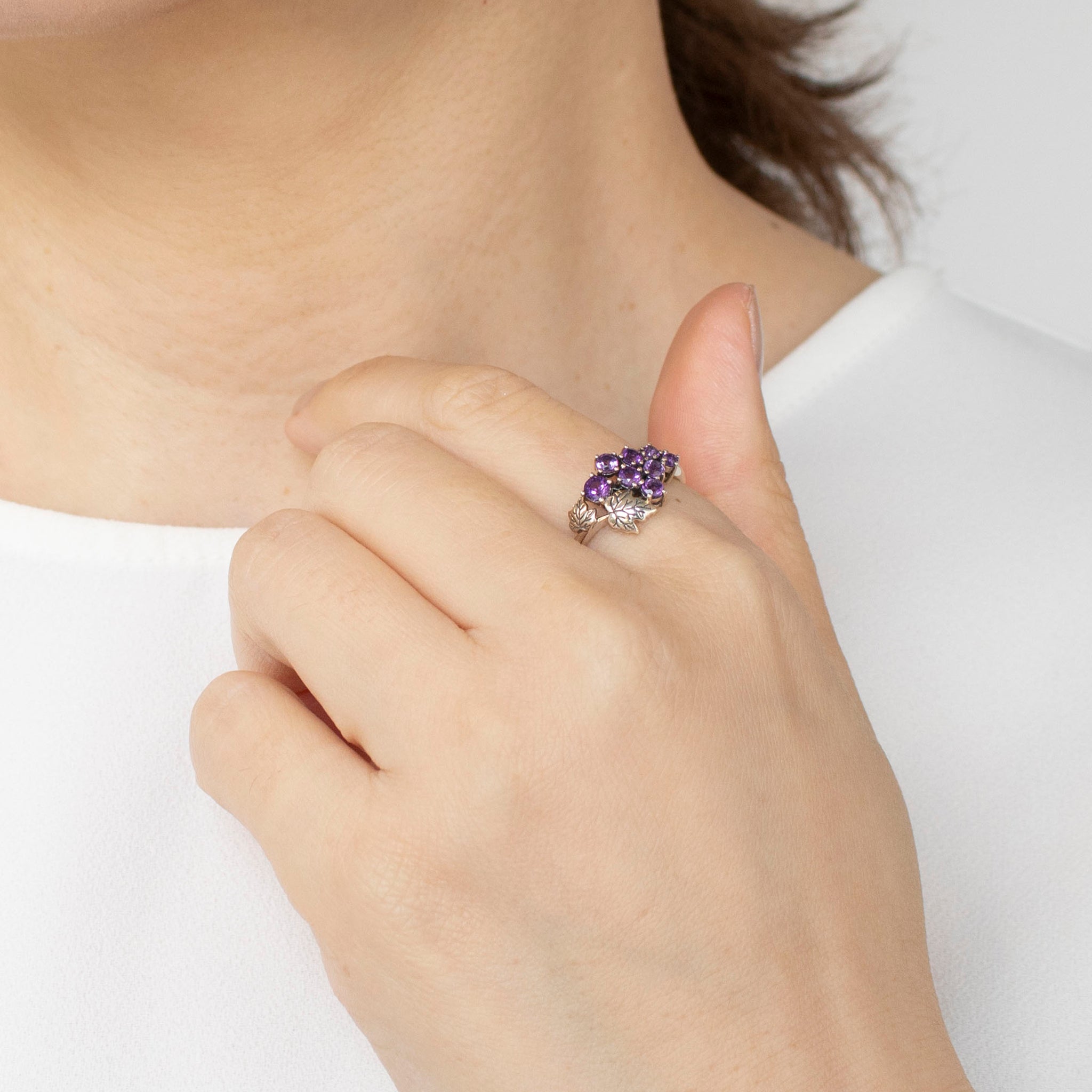 アメシスト シルバーリング(ブドウモチーフ/2月誕生石)《25T10103》