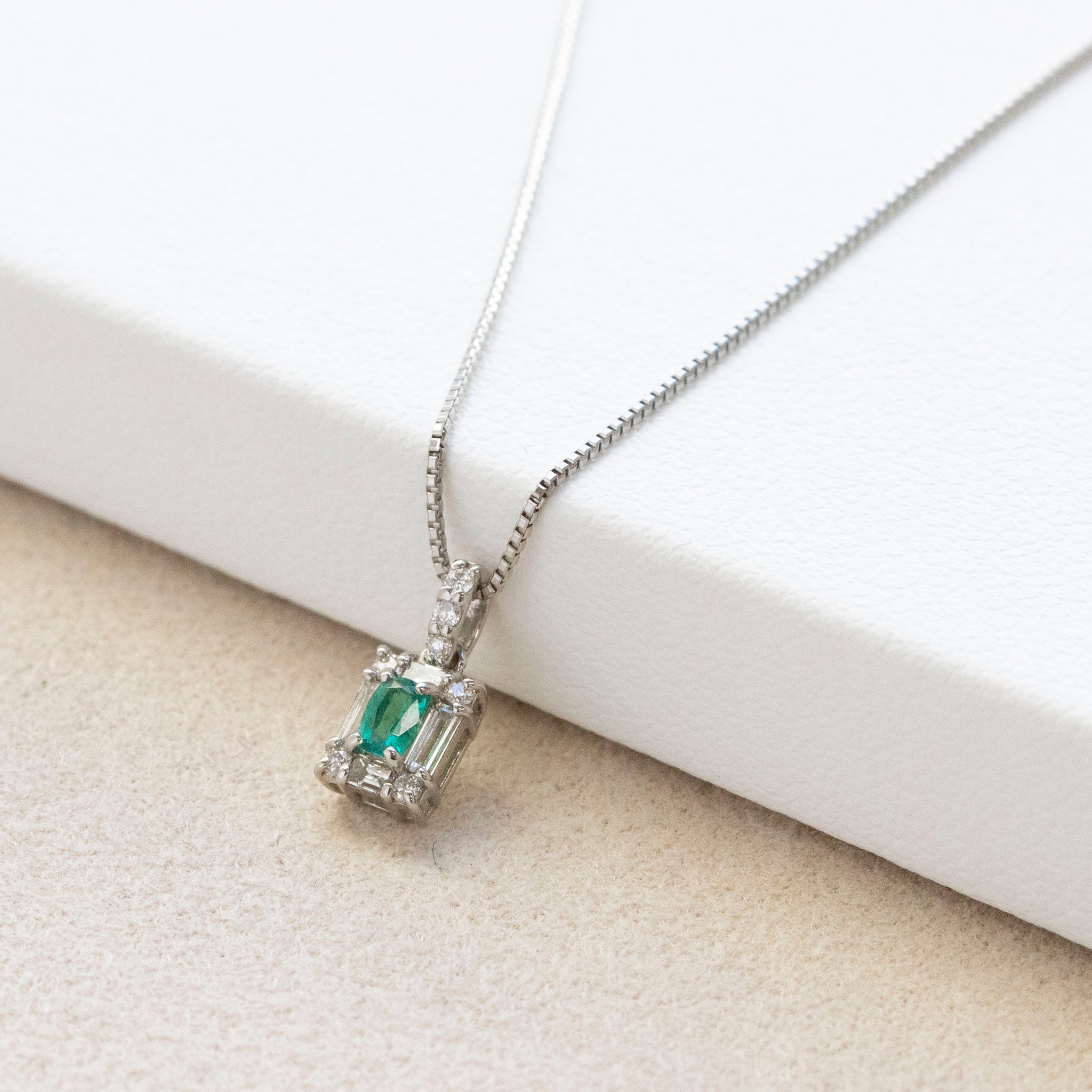 【限定1点】グリーンアウイナイト/ダイヤモンド プラチナネックレス(鑑別書付き)《25T10119》