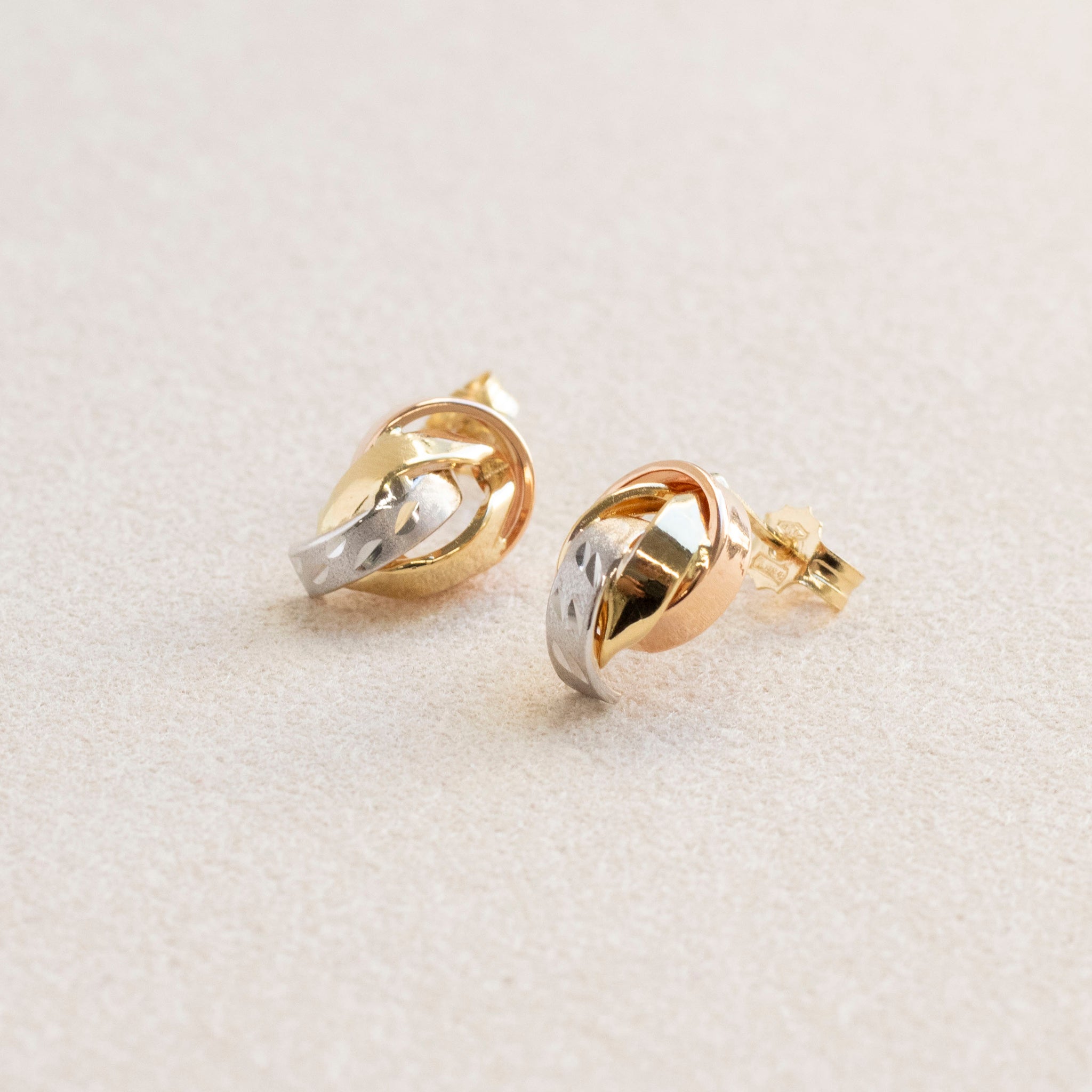 K18ピアス(スリーカラー/イタリア製)《25T10128》