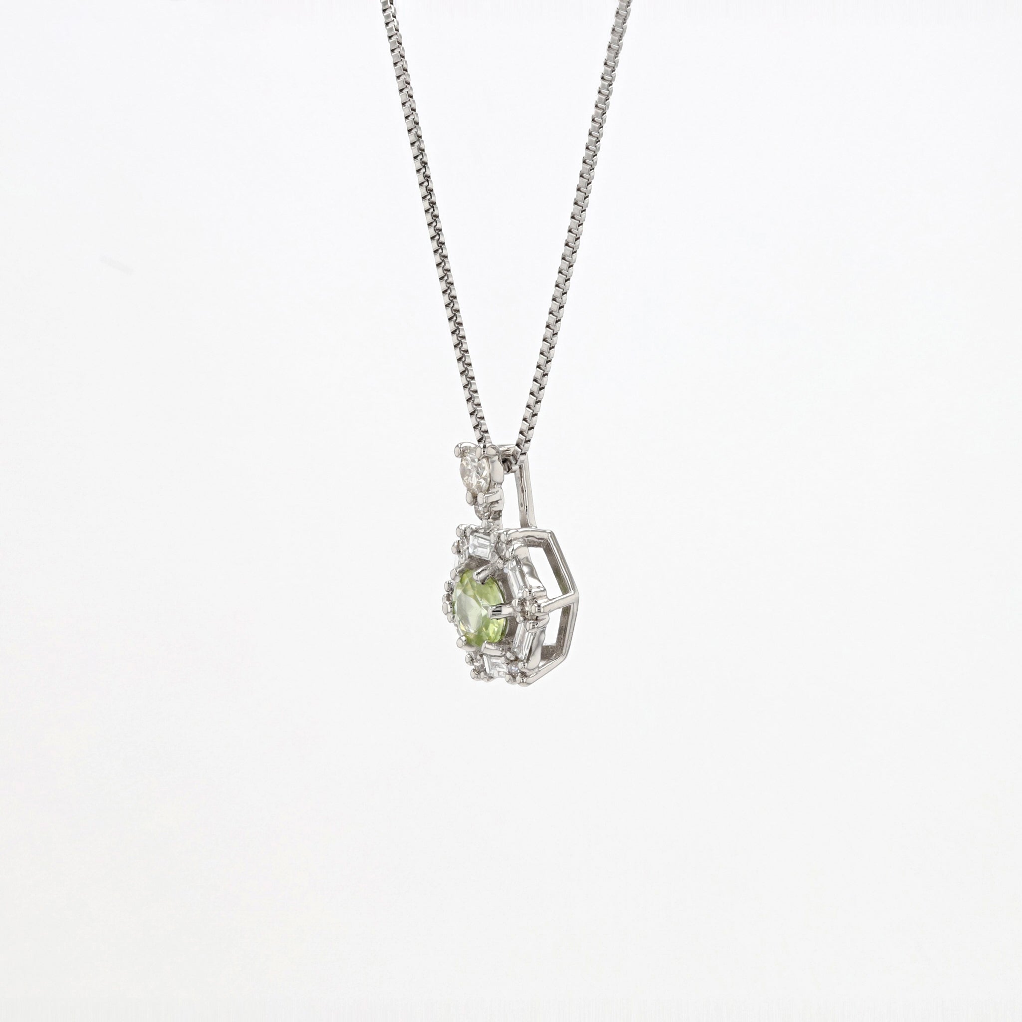 【限定1点】スフェーン/ダイヤモンド プラチナネックレス(8月誕生石)《25T10143》