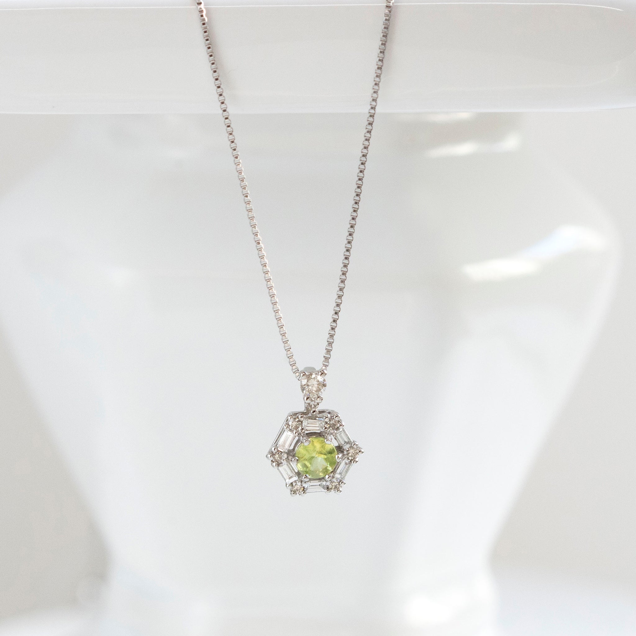 【限定1点】スフェーン/ダイヤモンド プラチナネックレス(8月誕生石)《25T10143》