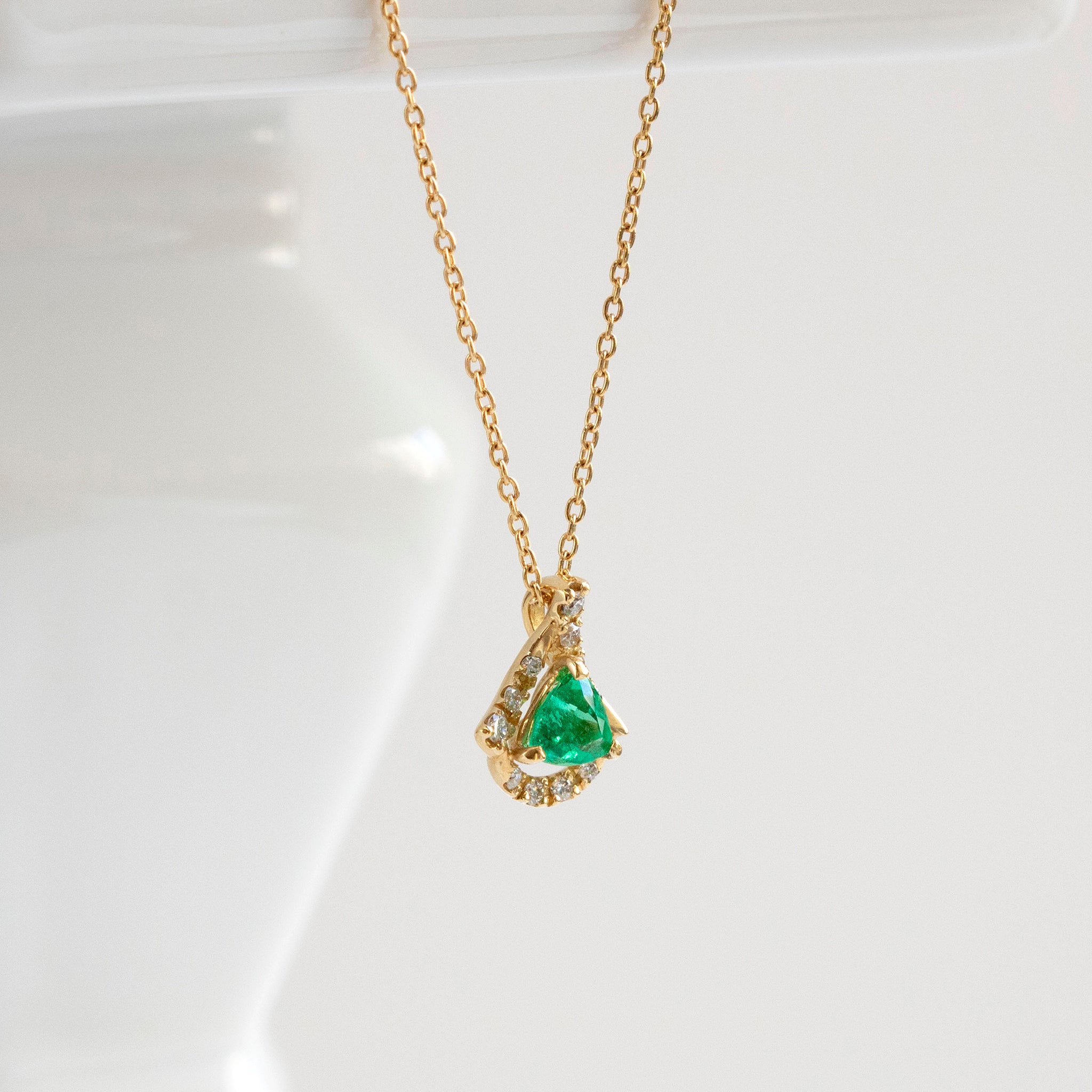 エメラルド/ダイヤモンド K18ネックレス(5月誕生石)《25T10148》