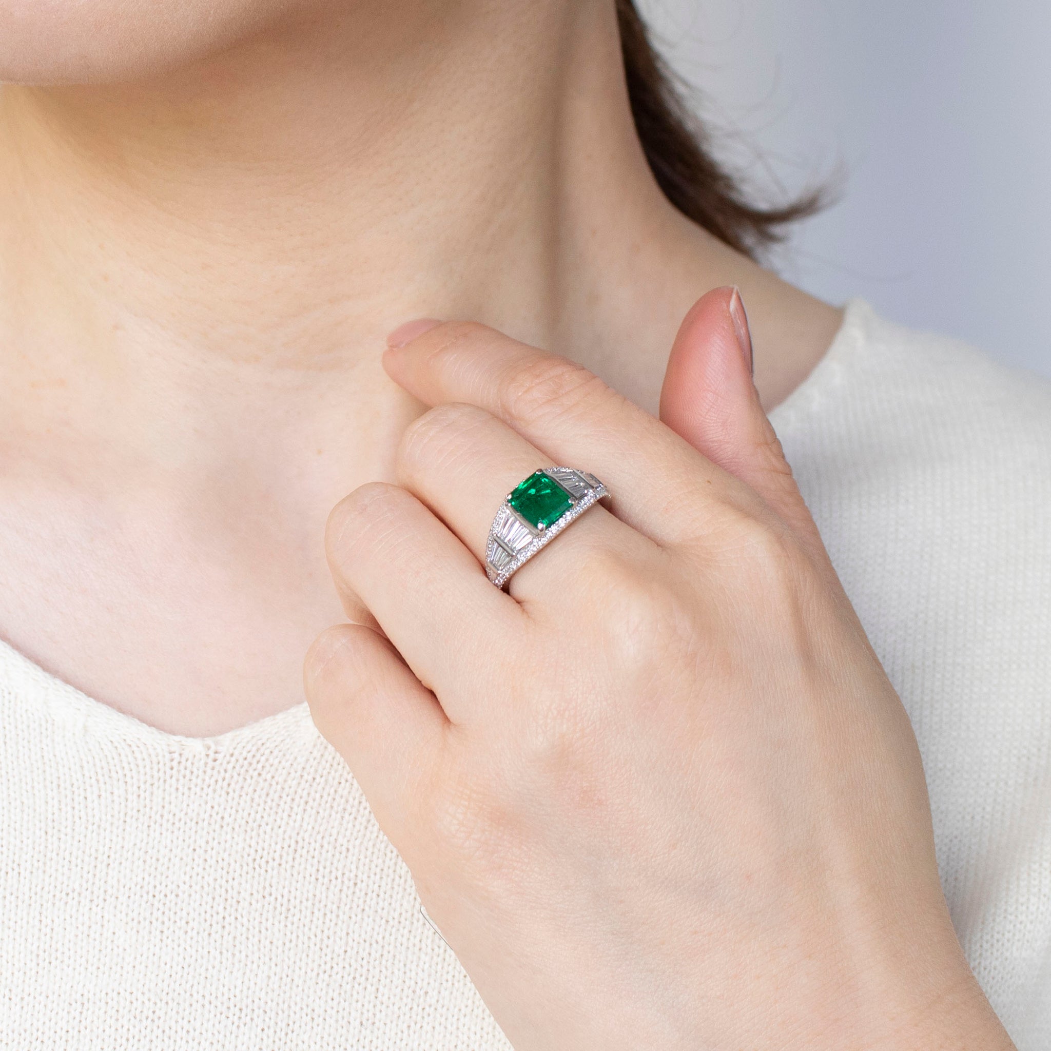 【限定1点】エメラルド/ダイヤモンド プラチナリング(1.16カラット/5月誕生石/鑑別書付)《25T10152》