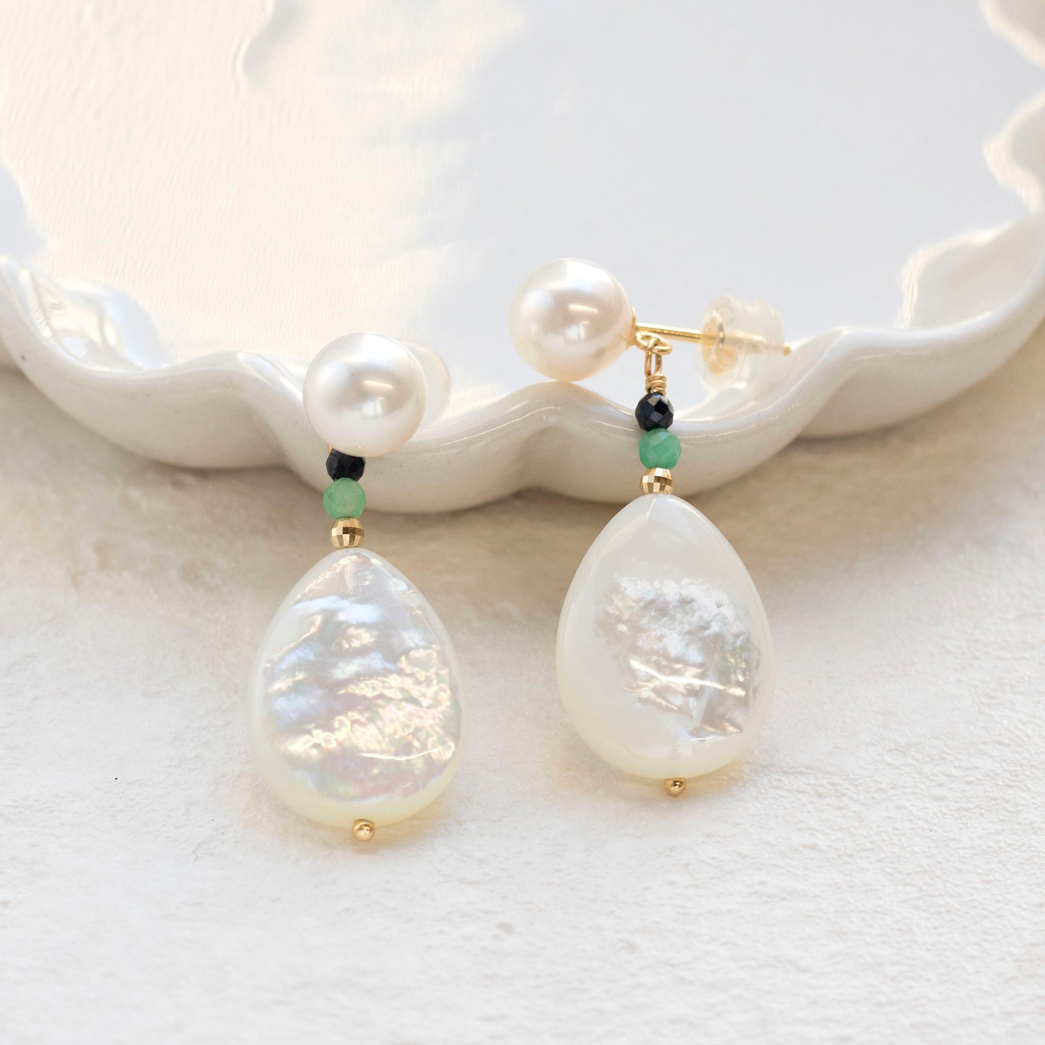 【限定7点】シェル/パール K18ピアス(アコヤ真珠)《25T10154》