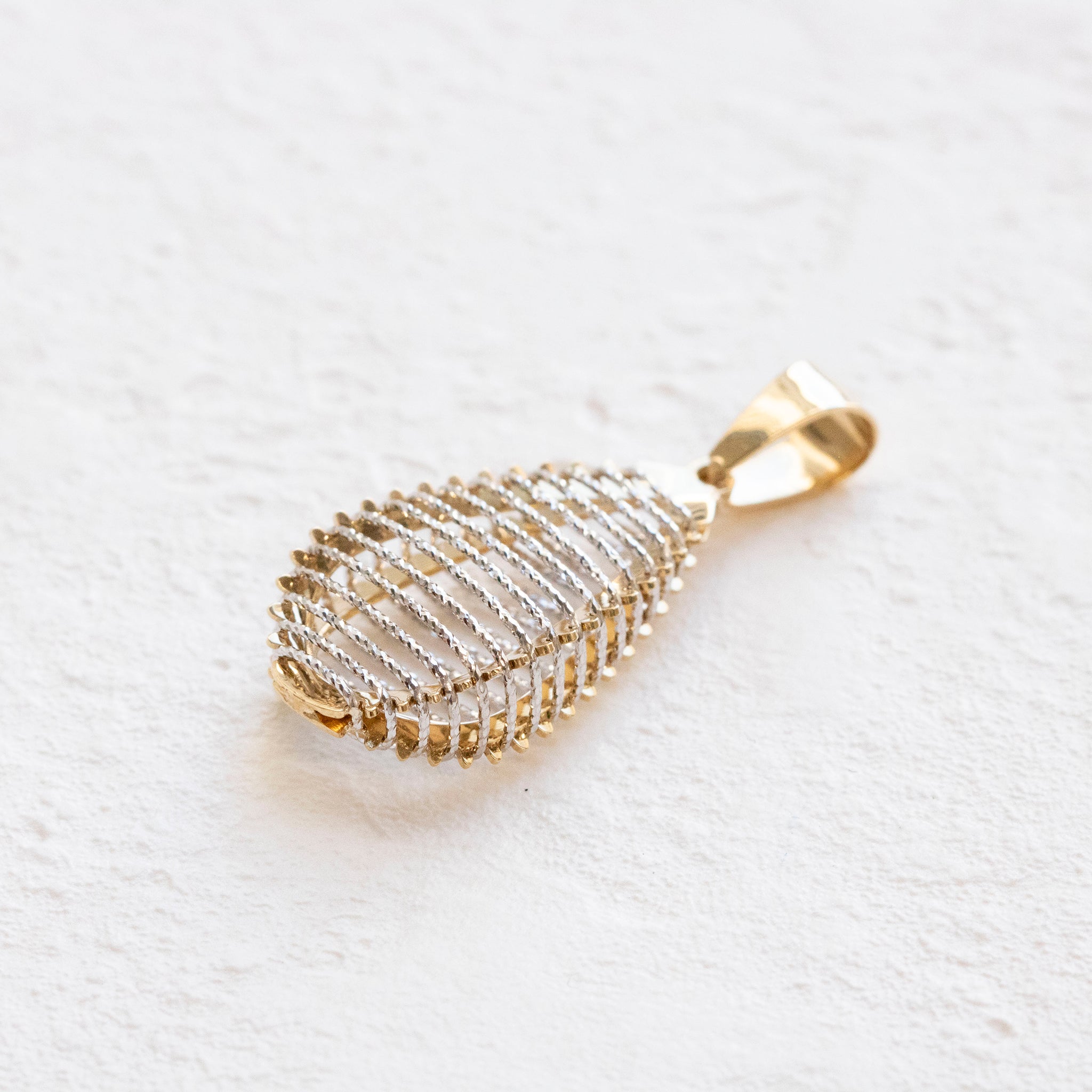 K18ペンダントトップ(コンビカラー/イタリア製)《25T10160》