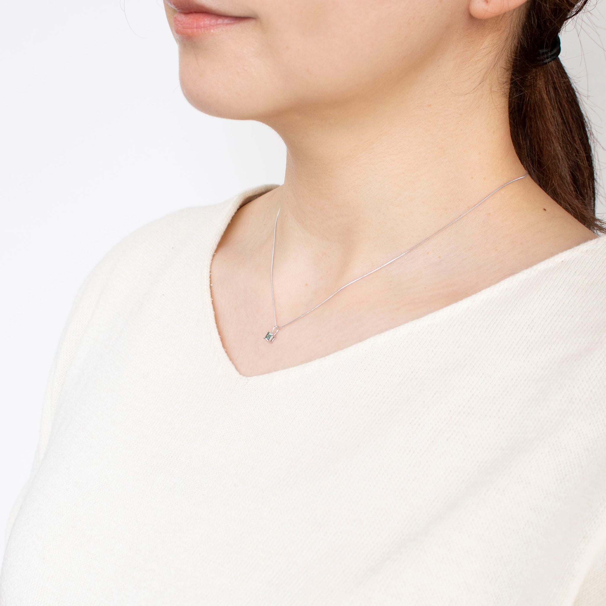 【限定1点】アレキンサンドライト プラチナネックレス(スクエアカット/6月誕生石)《25T10168》