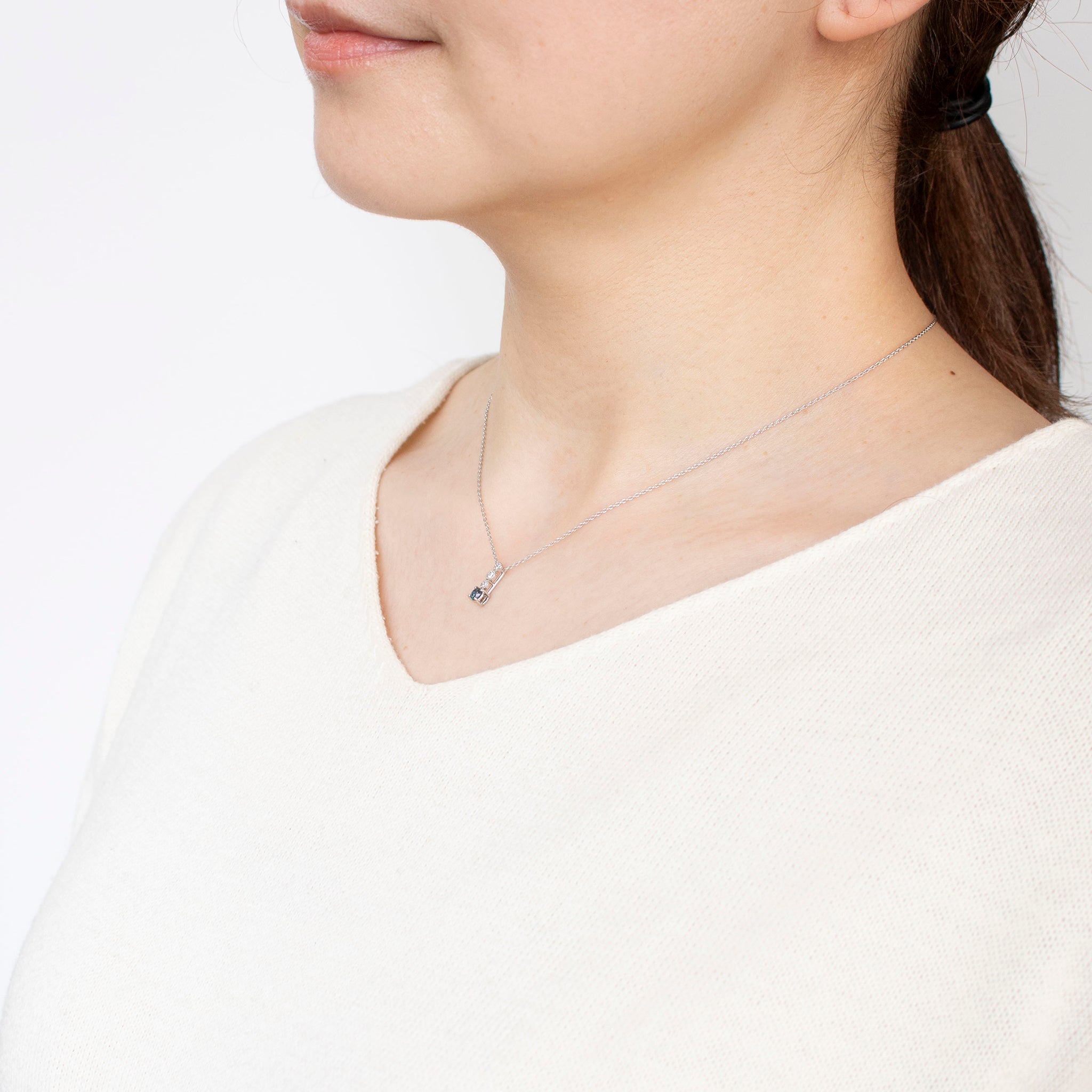 【限定1点】アレキンサンドライト/ダイヤモンド プラチナネックレス(ミル打ち風/6月誕生石/鑑別書付き)《25T10169》