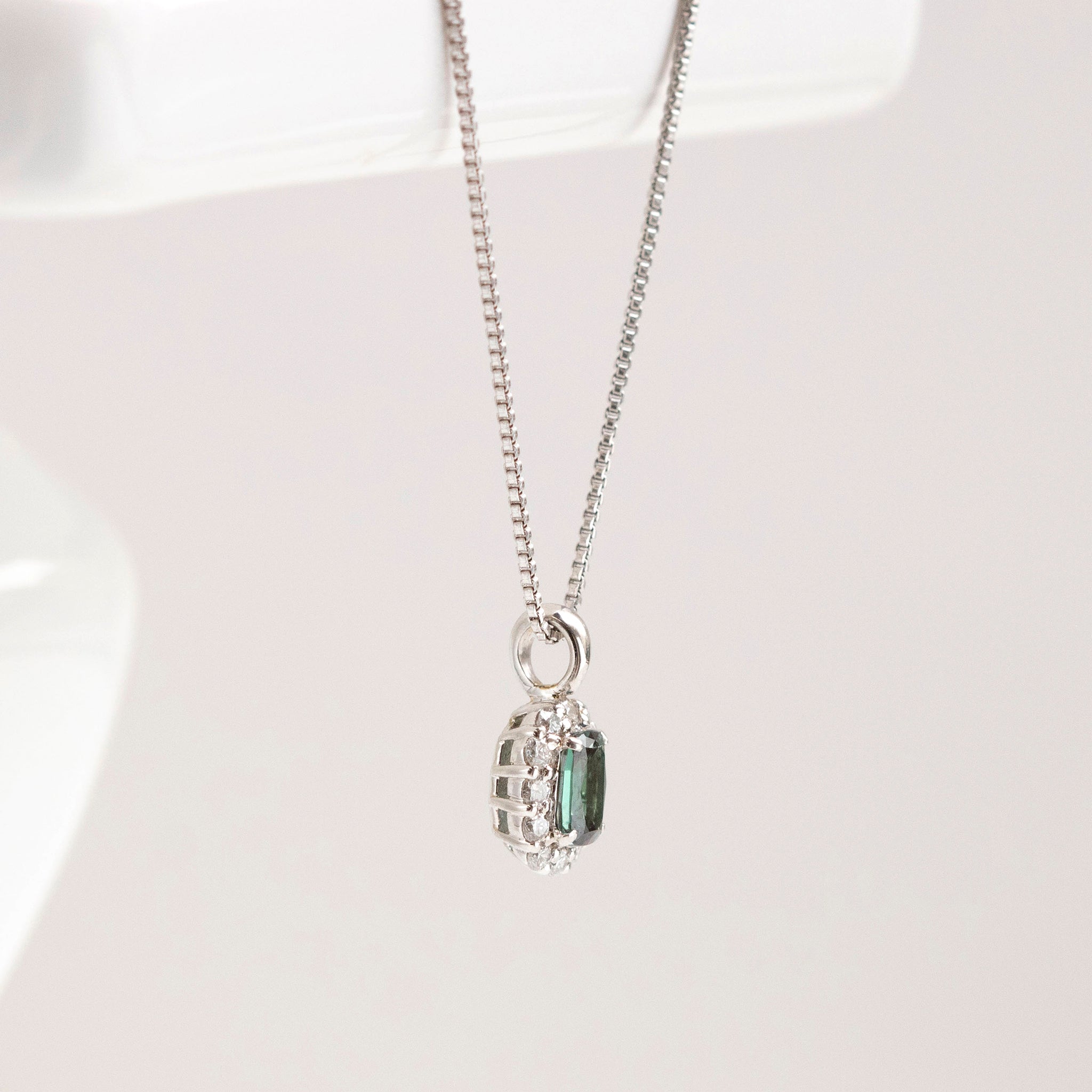 【限定1点】アレキンサンドライト/ダイヤモンド プラチナネックレス(6月誕生石/鑑別書付き)《25T10170》