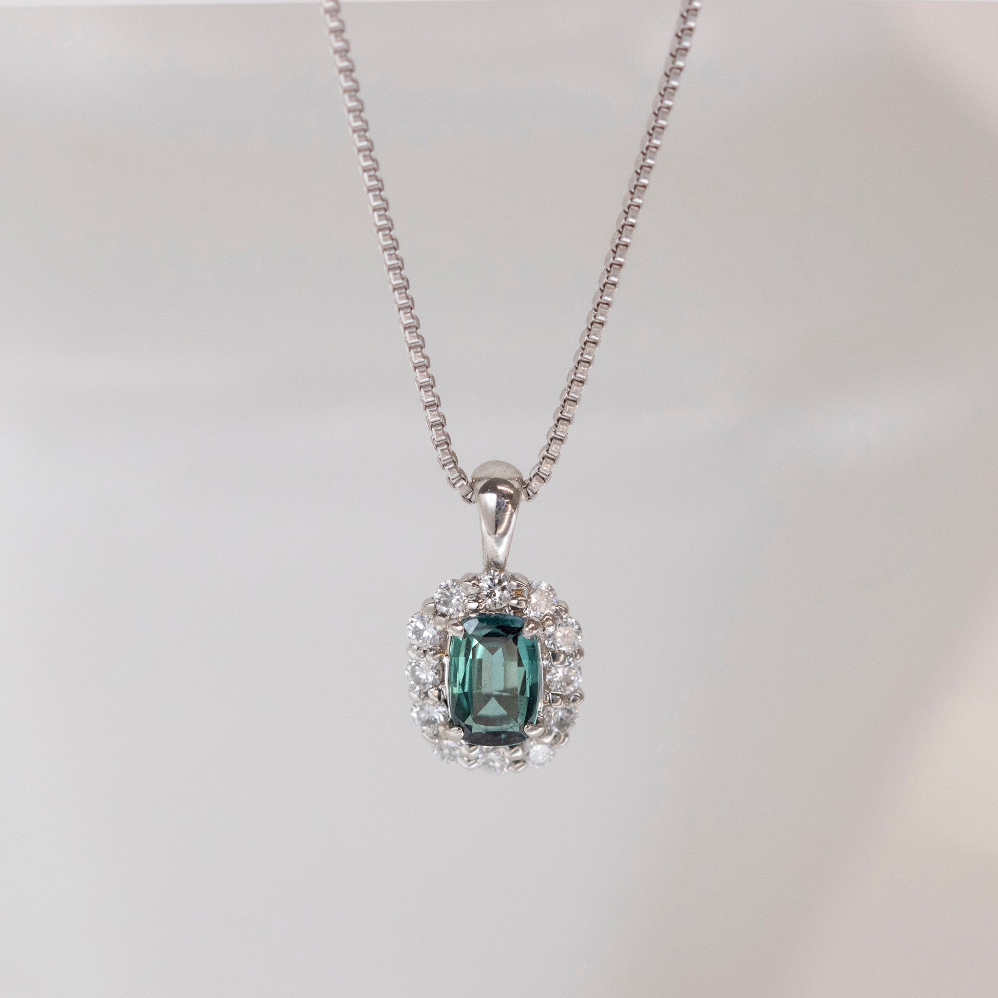 【限定1点】アレキンサンドライト/ダイヤモンド プラチナネックレス(6月誕生石/鑑別書付き)《25T10170》