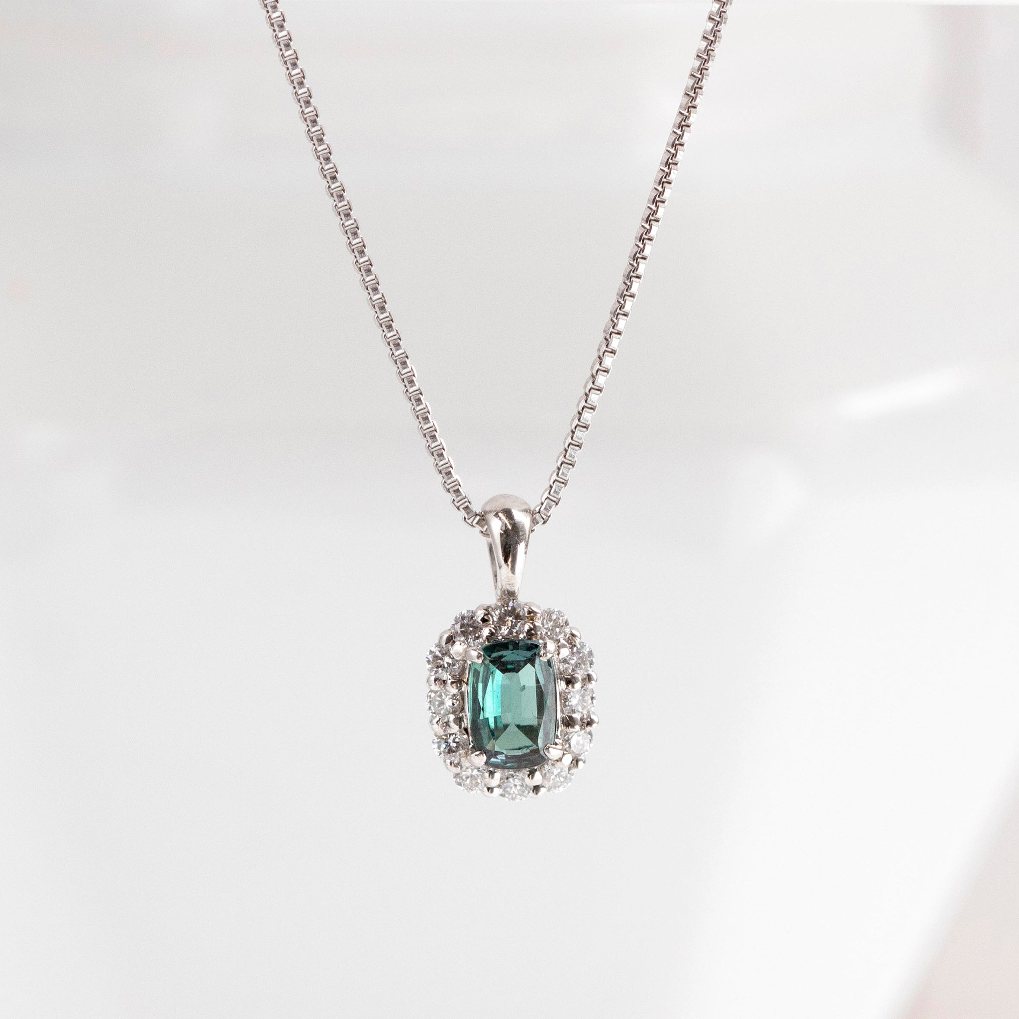 【限定1点】アレキンサンドライト/ダイヤモンド プラチナネックレス(6月誕生石/鑑別書付き)《25T10170》