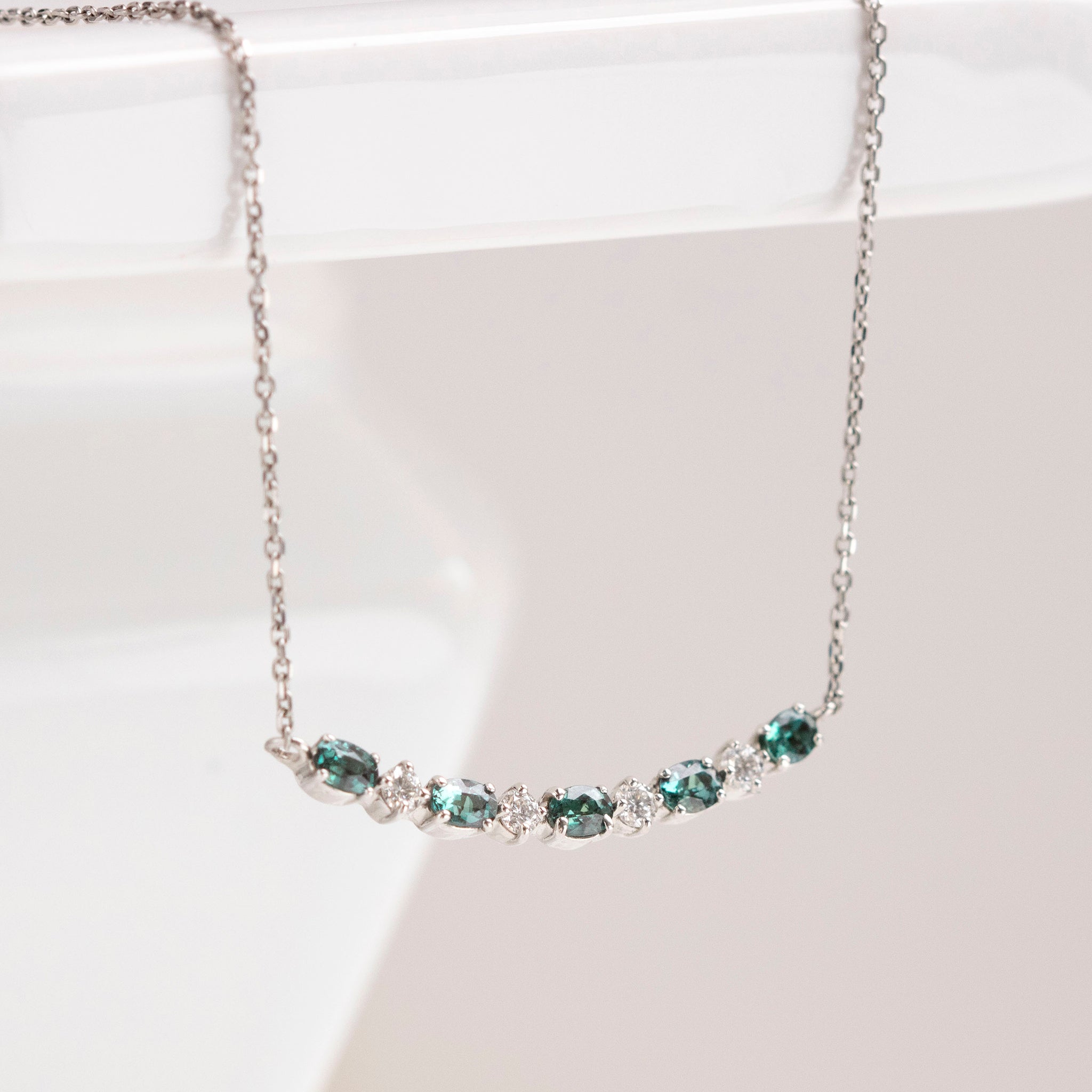 【限定1点】アレキンサンドライト/ダイヤモンド プラチナネックレス(6月誕生石/鑑別書付き)《25T10171》