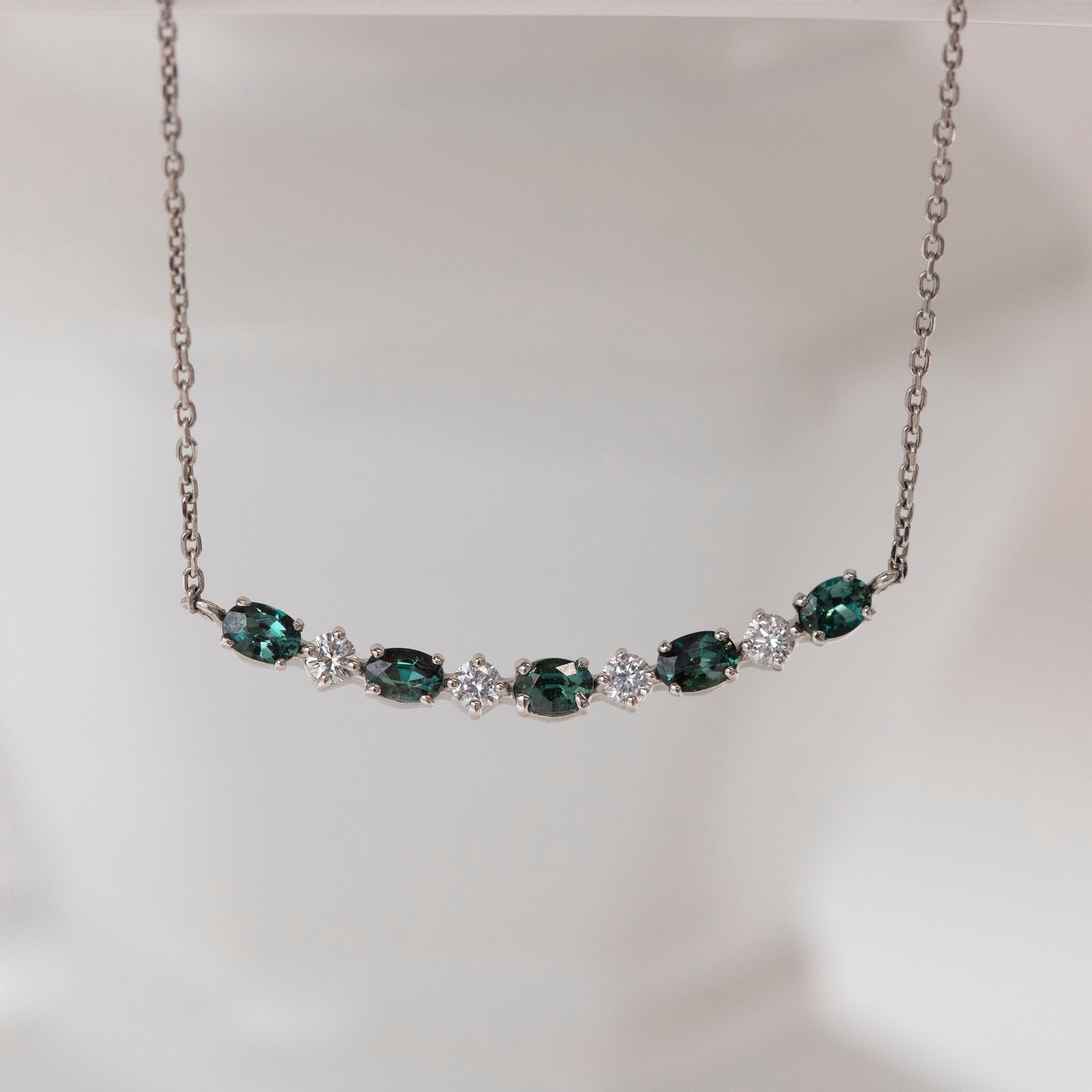 【限定1点】アレキンサンドライト/ダイヤモンド プラチナネックレス(6月誕生石/鑑別書付き)《25T10171》