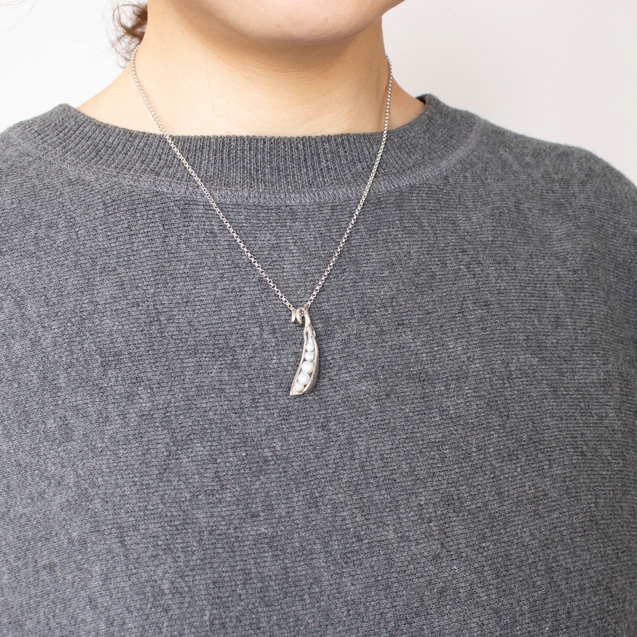 パール シルバーネックレス(淡水真珠/ビーンズモチーフ/6月誕生石)《25T10173》