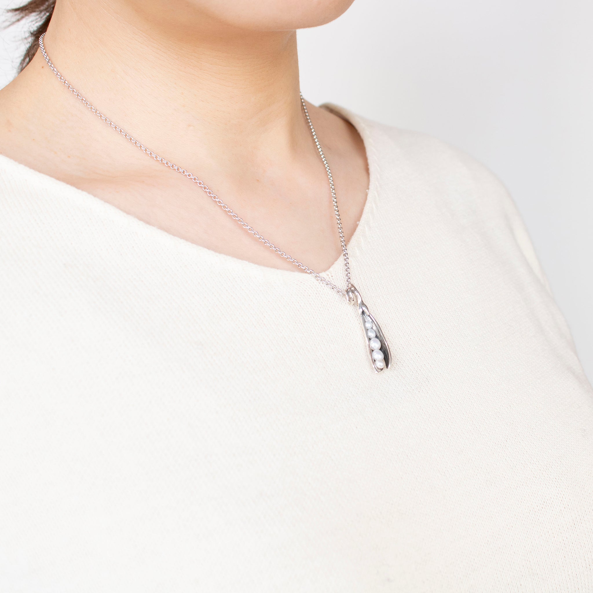 パール シルバーネックレス(淡水真珠/ビーンズモチーフ/6月誕生石)《25T10173》