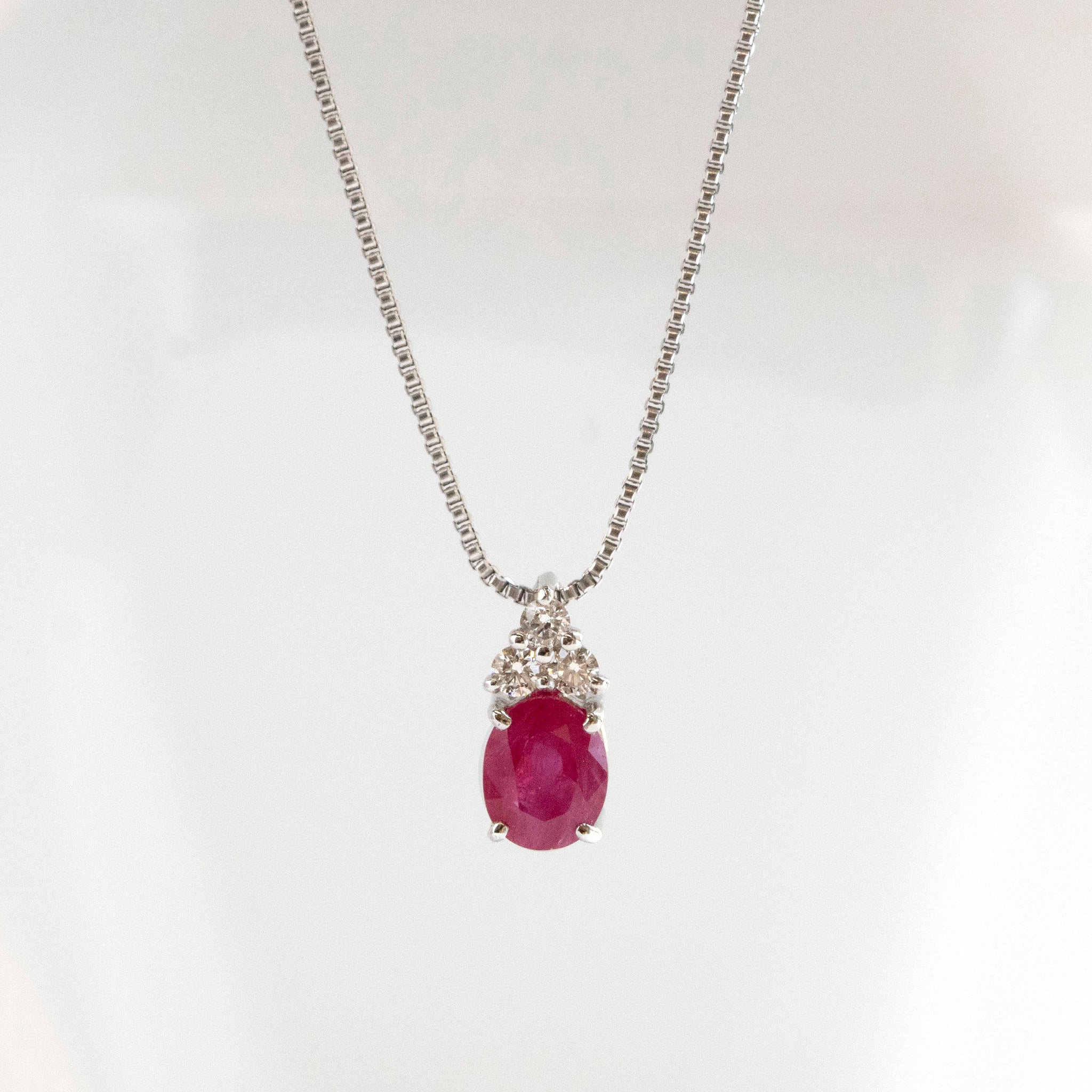 【限定数1】ルビー/ダイヤモンド プラチナネックレス(7月誕生石)《25T10182》