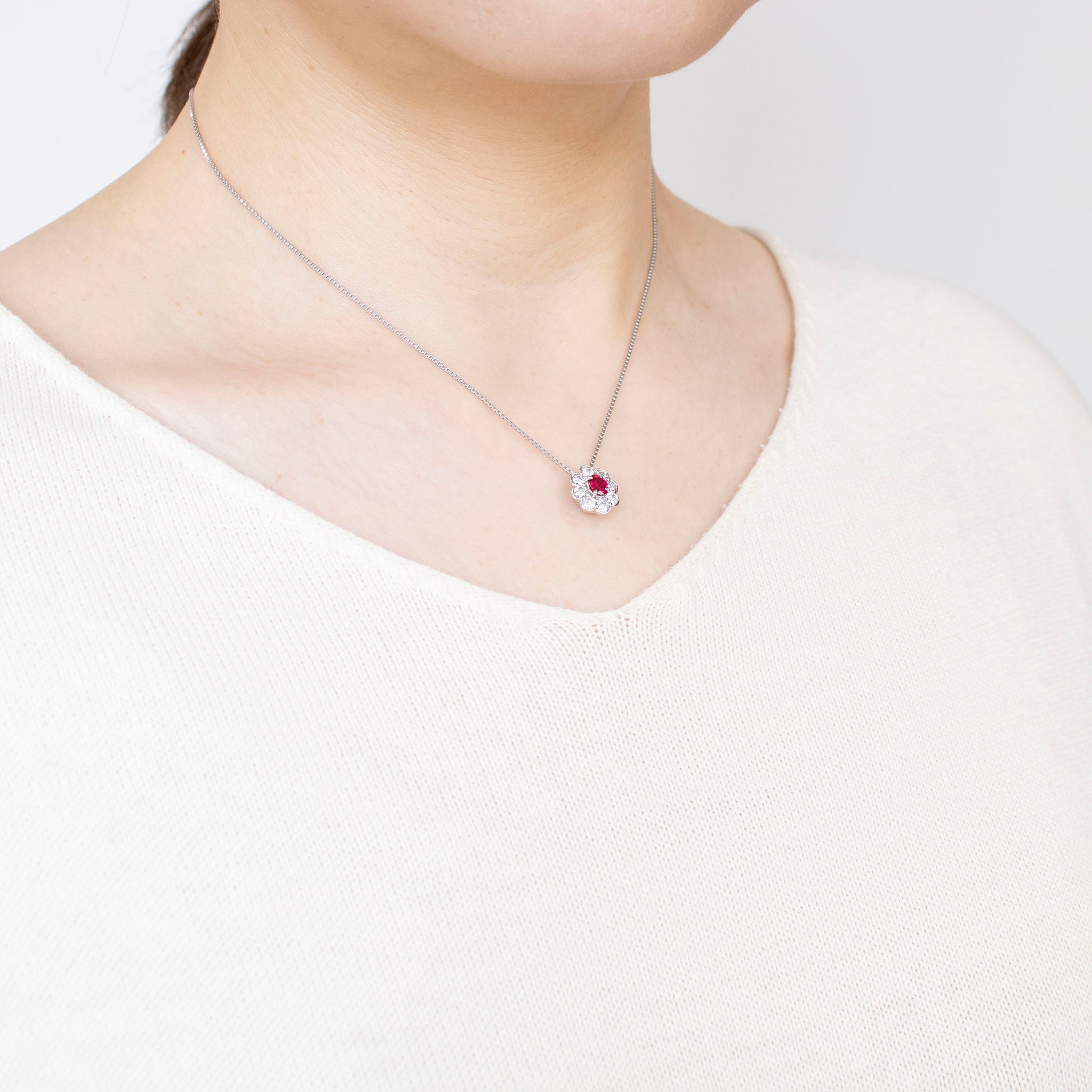 【限定1点】ルビー/ダイヤモンド プラチナネックレス(ピジョンブラッド/7月誕生石/鑑別書付)《25T10183》