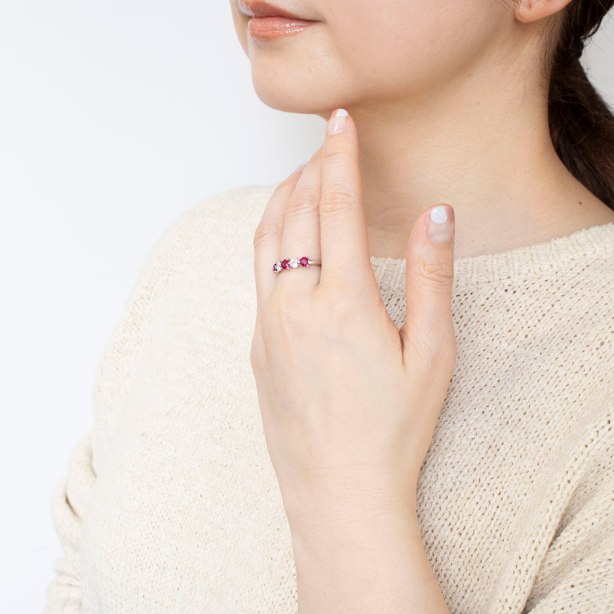 【限定1点】ルビー/ダイヤモンド プラチナリング(ハートシェイプ/7月誕生石/鑑別書付)《25T10185》